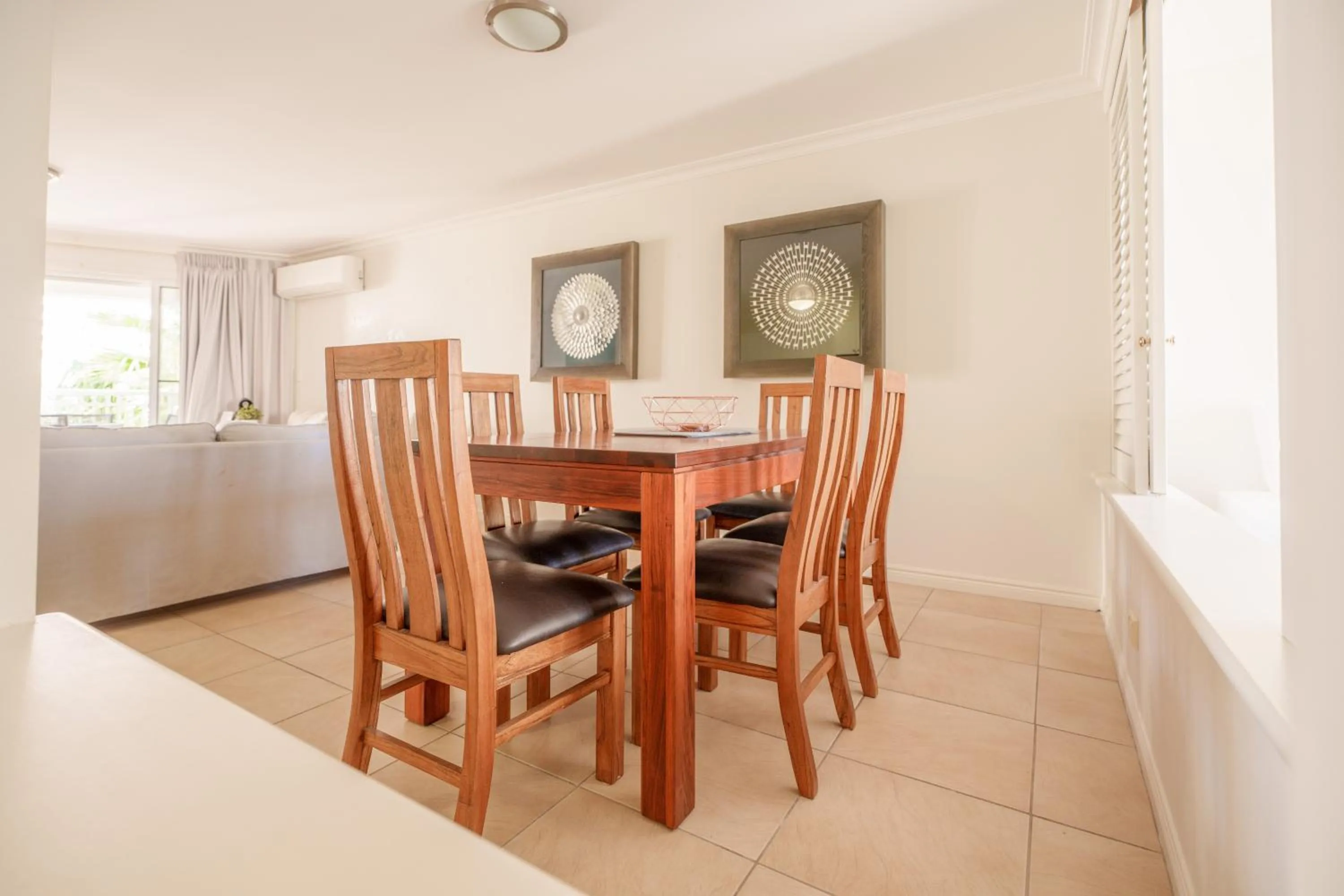 Dining area in La Grande Apartments