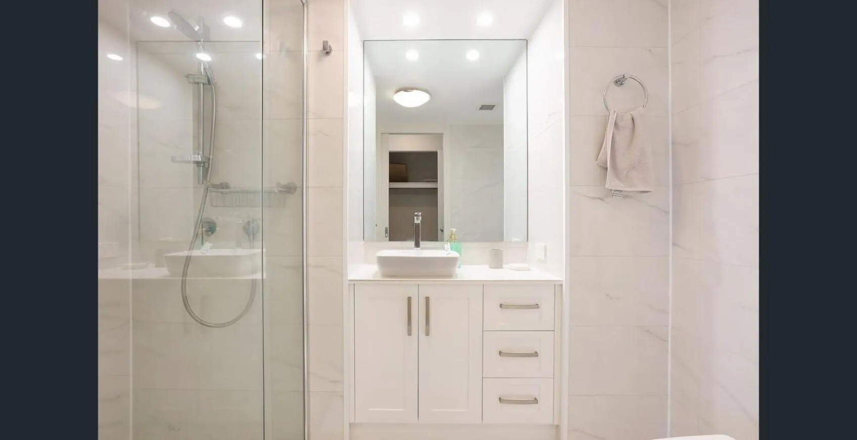 Bathroom in La Grande Apartments