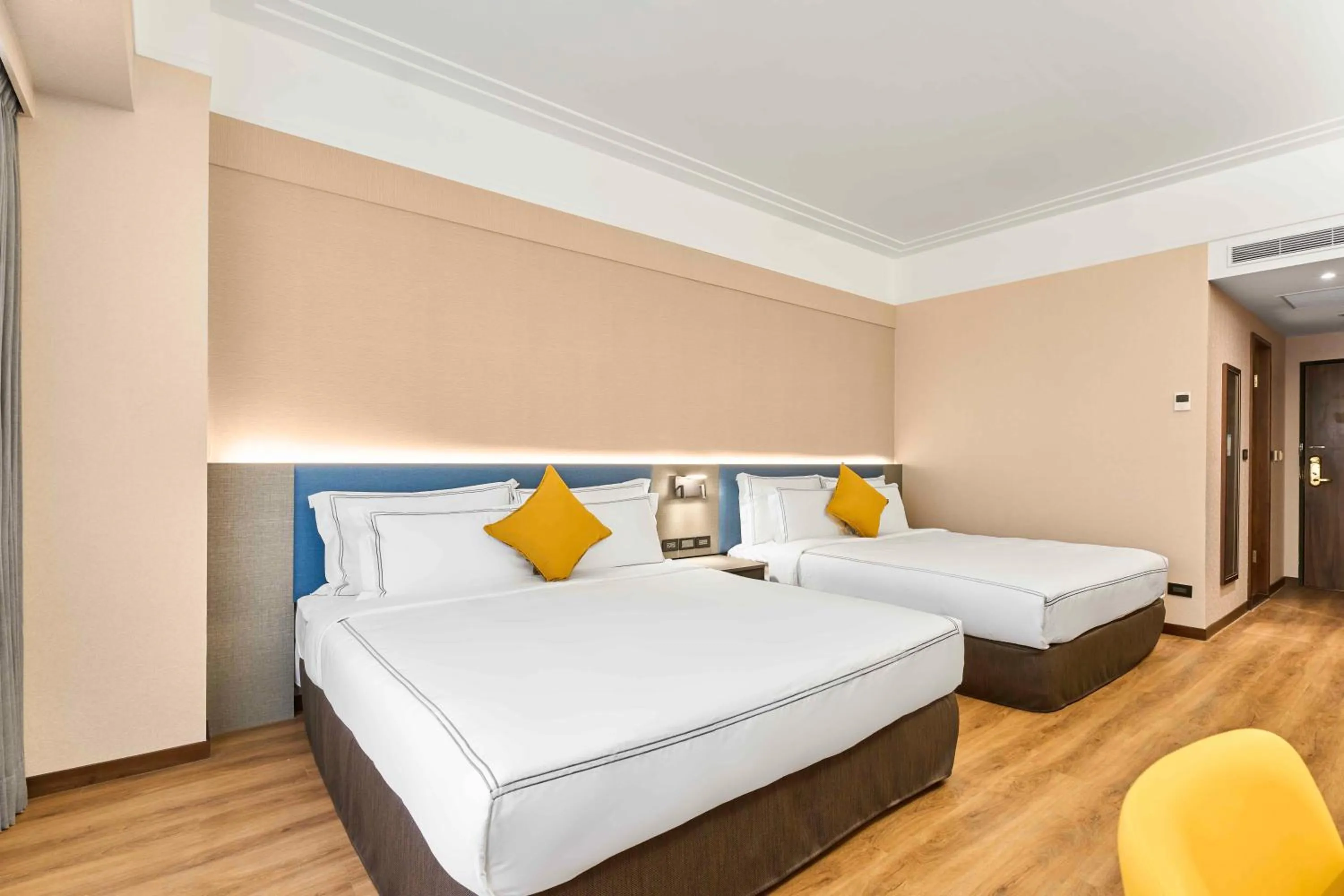 Photo of the whole room, Bed in Fullon Poshtel Jhongli