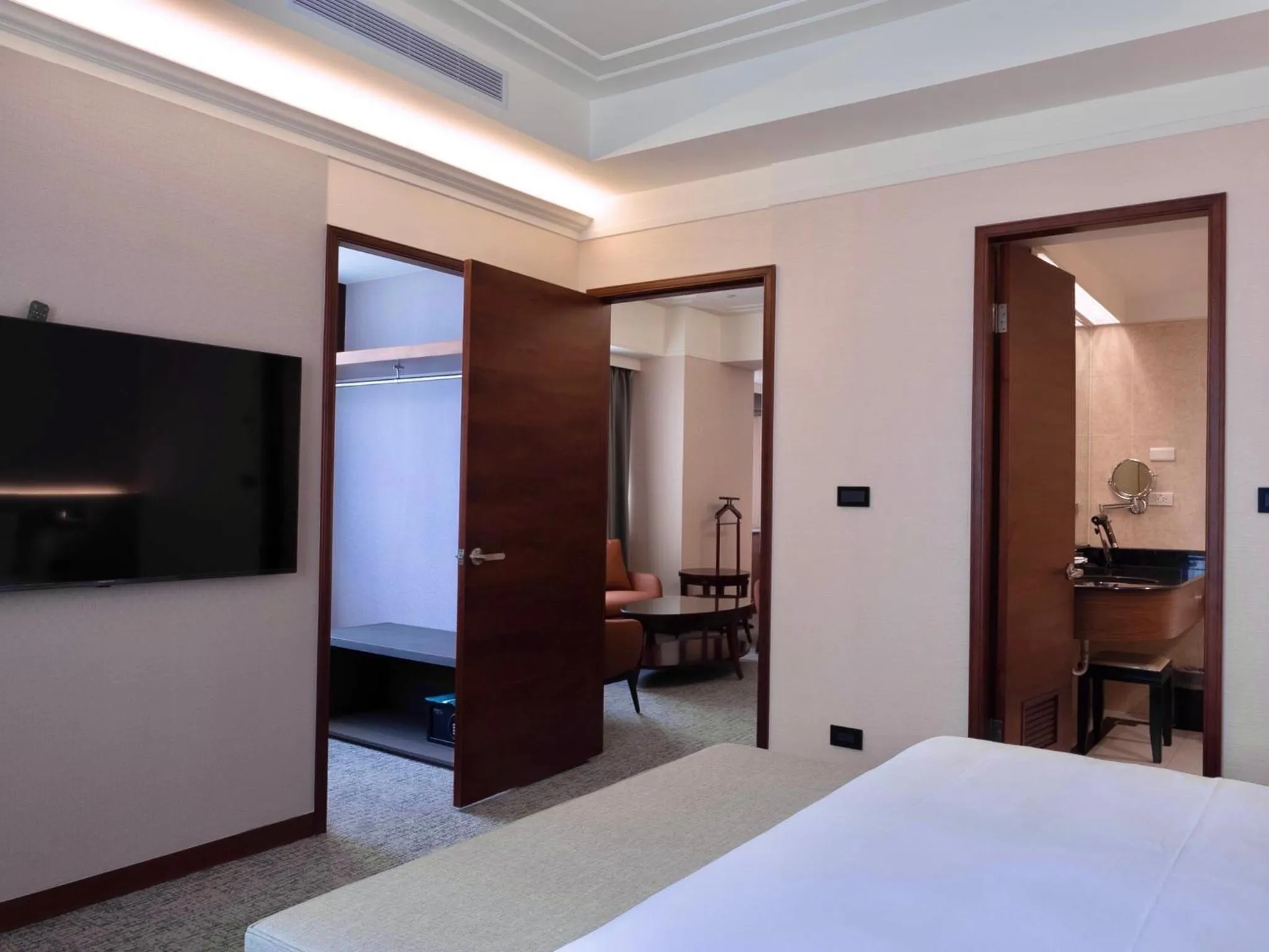 Photo of the whole room, Bed in Fullon Poshtel Jhongli