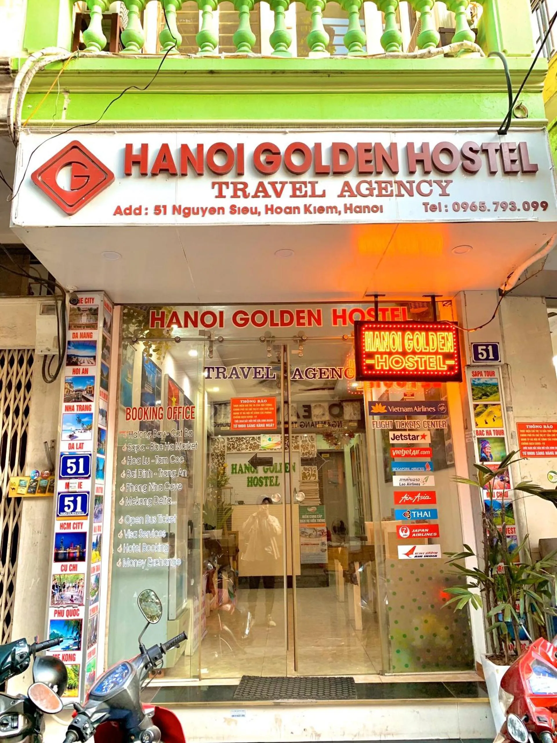 Facade/entrance in Hanoi Golden Hostel