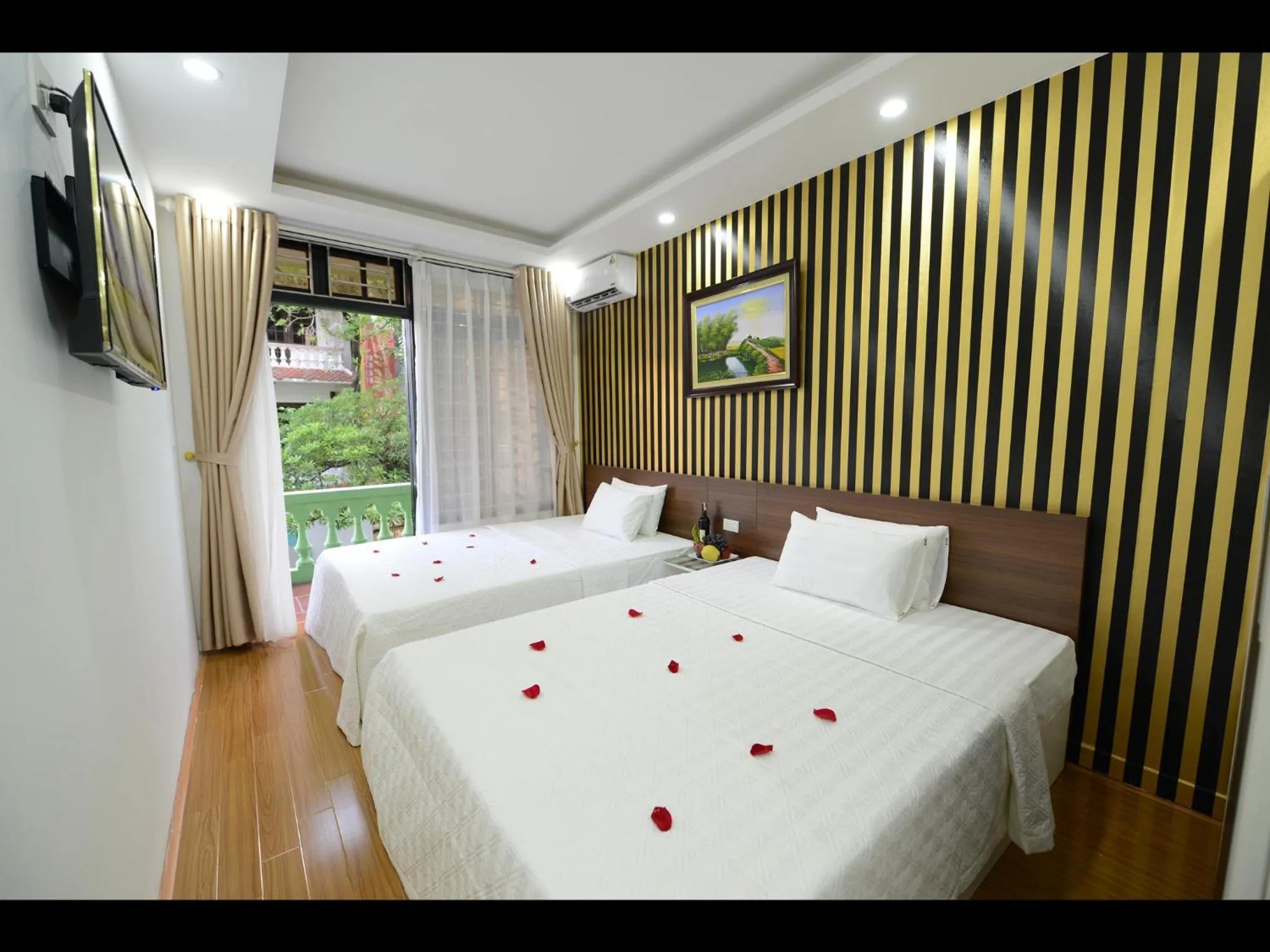 Bedroom, Bed in Hanoi Golden Hostel