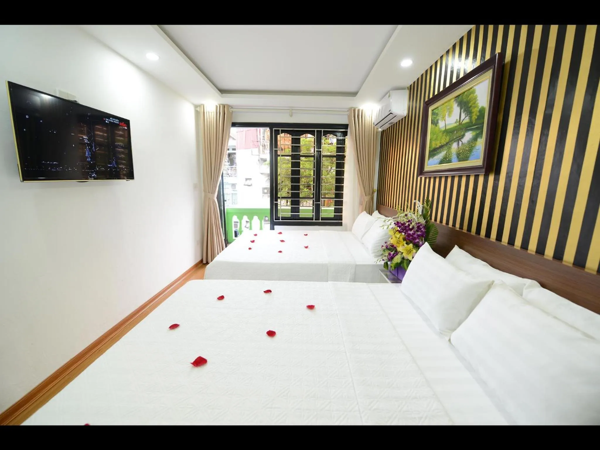 Bedroom, Bed in Hanoi Golden Hostel