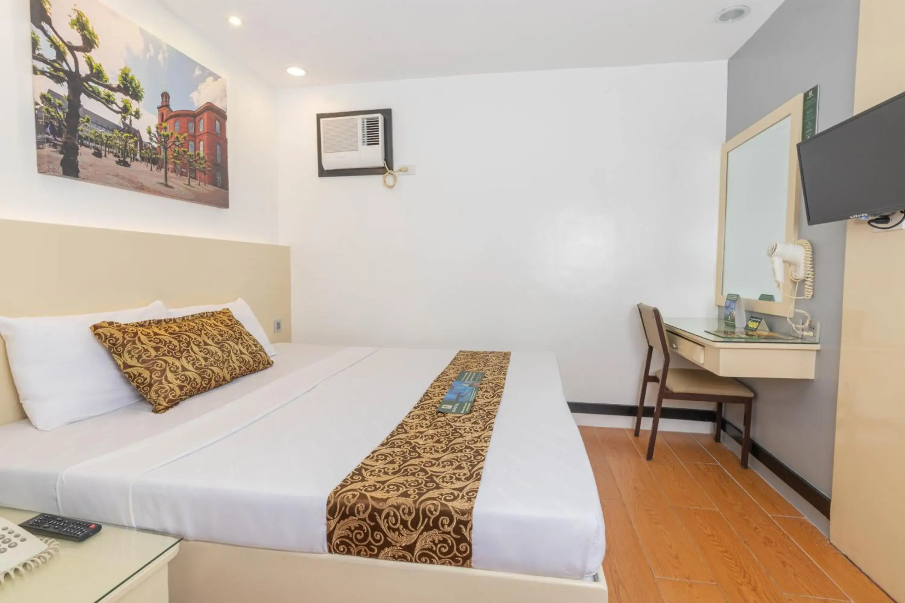 Bed in Eurotel Pedro Gil Bed in Eurotel Pedro Gil