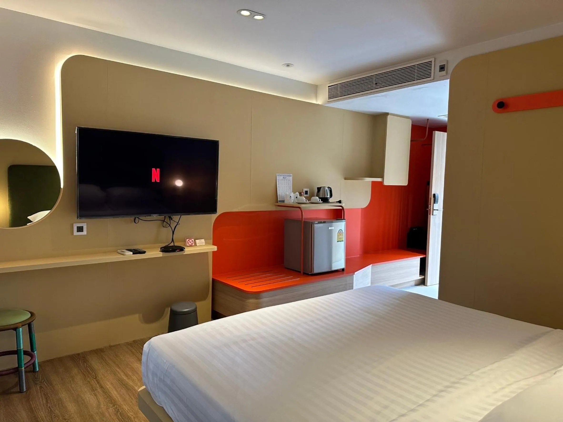 TV and multimedia, Bed in Banlansuan Resort SHA Plus