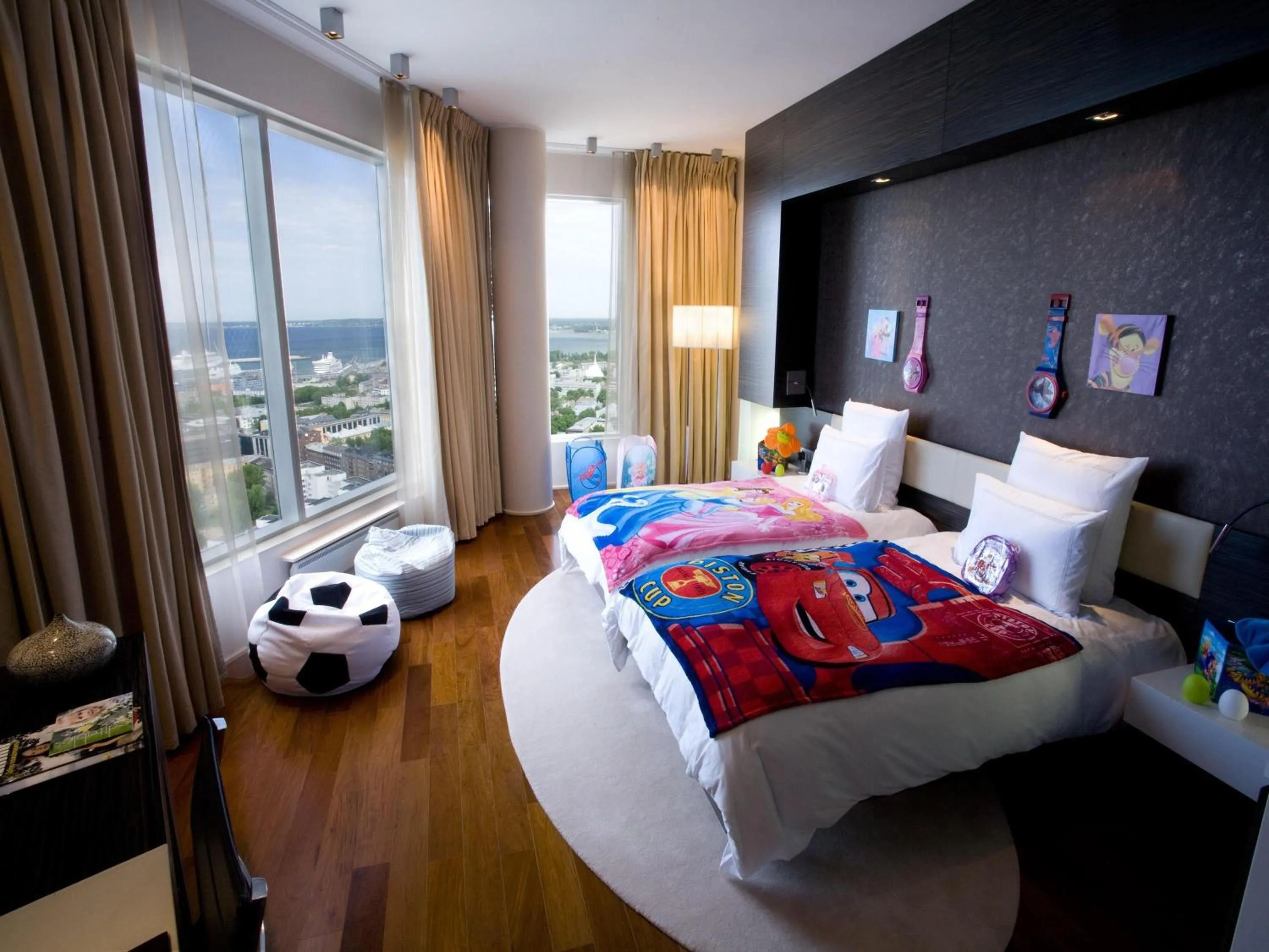 Bedroom, Bed in Swissotel Tallinn