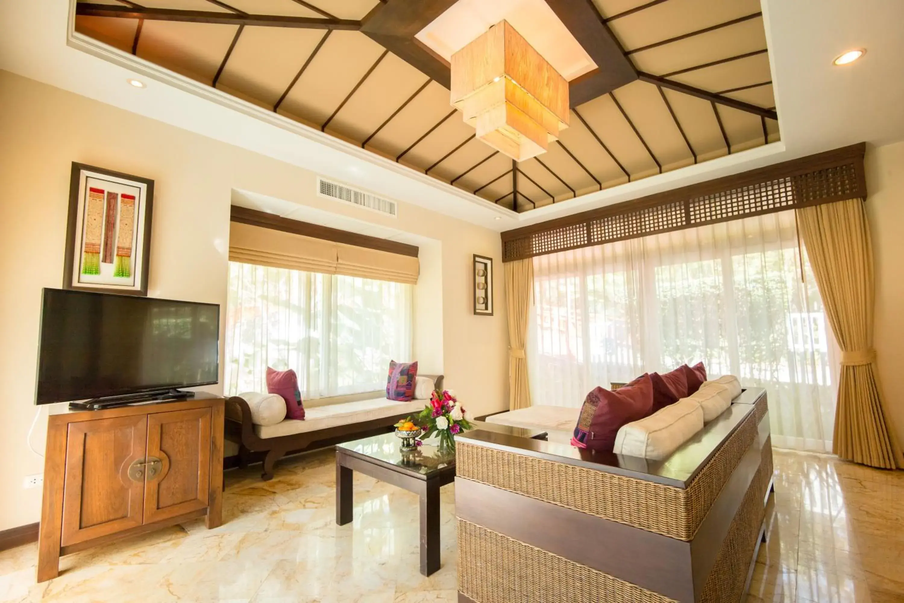 Living room in Sibsan Resort & Spa Maetaeng Chiang Mai Living room in Sibsan Resort & Spa Maetaeng Chiang Mai