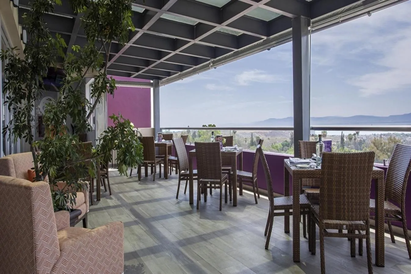 Restaurant/places to eat in Memora Hotel & Villas Chapala