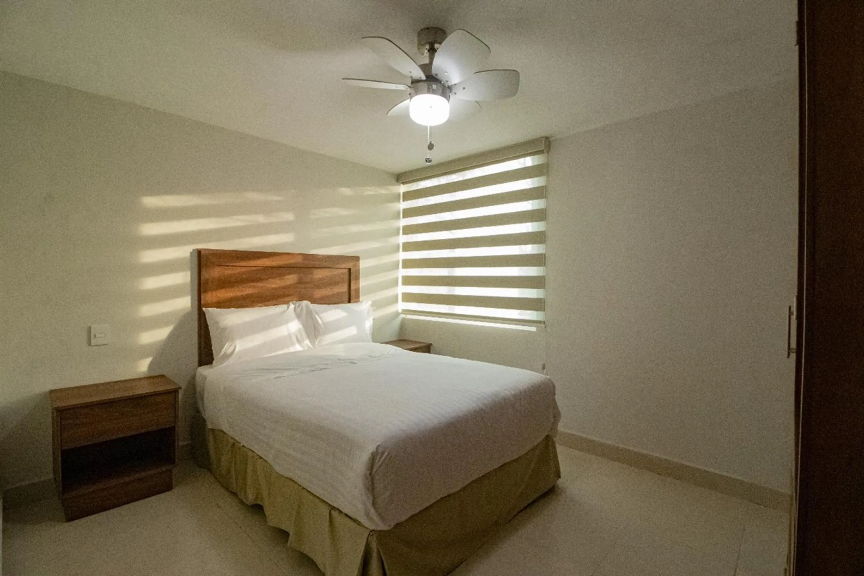 Photo of the whole room, Bed in Memora Hotel & Villas Chapala