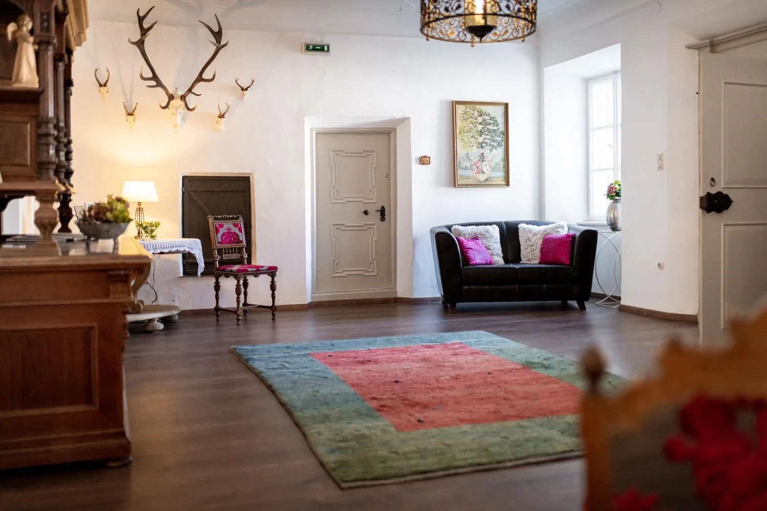 Lobby or reception, Bed in Schlosshotel Mitterhart