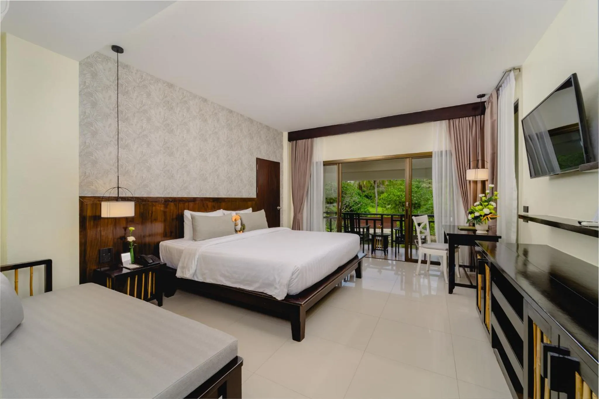 Bed in Railay Princess Resort & Spa