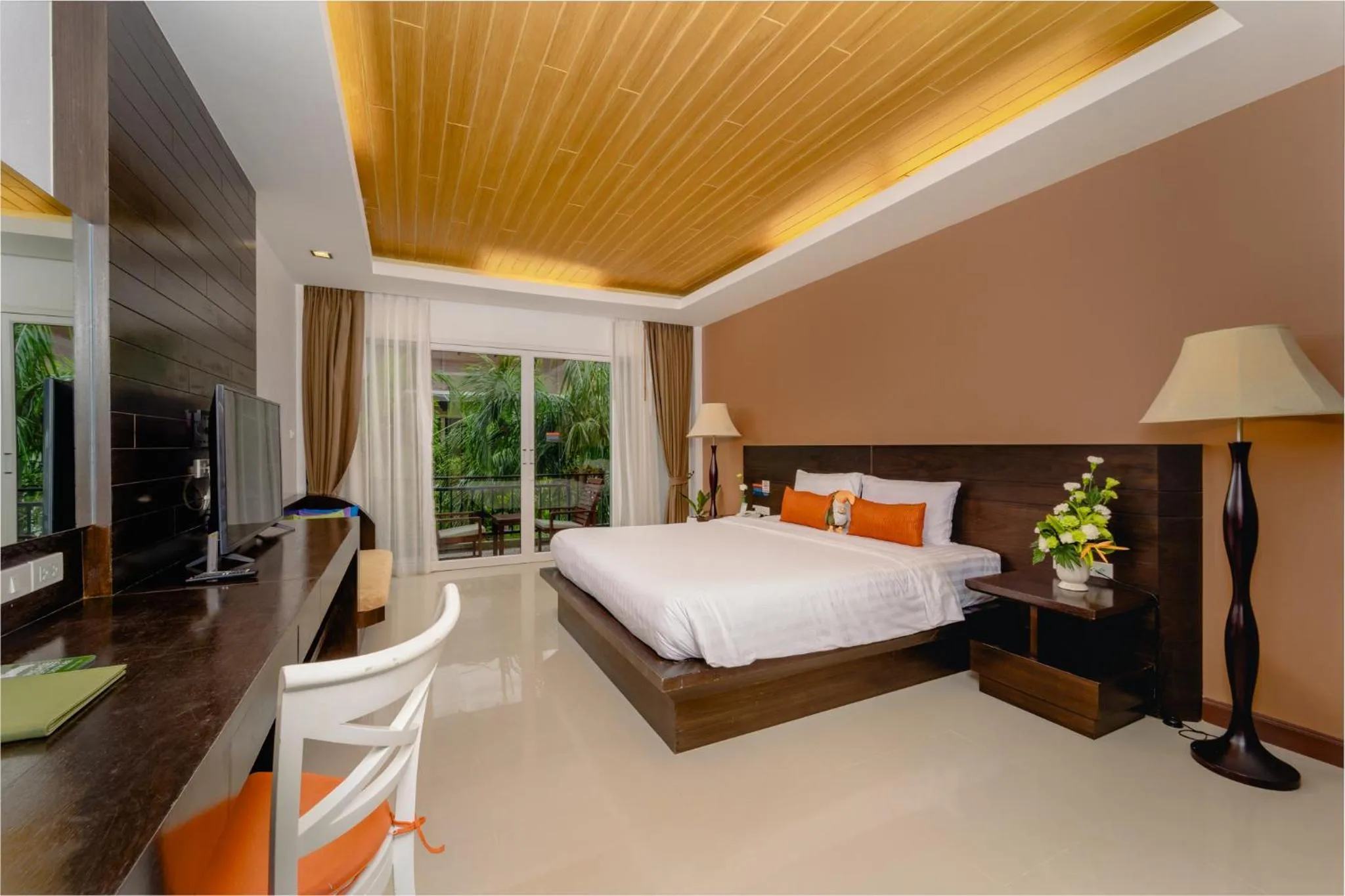 Bed in Railay Princess Resort & Spa