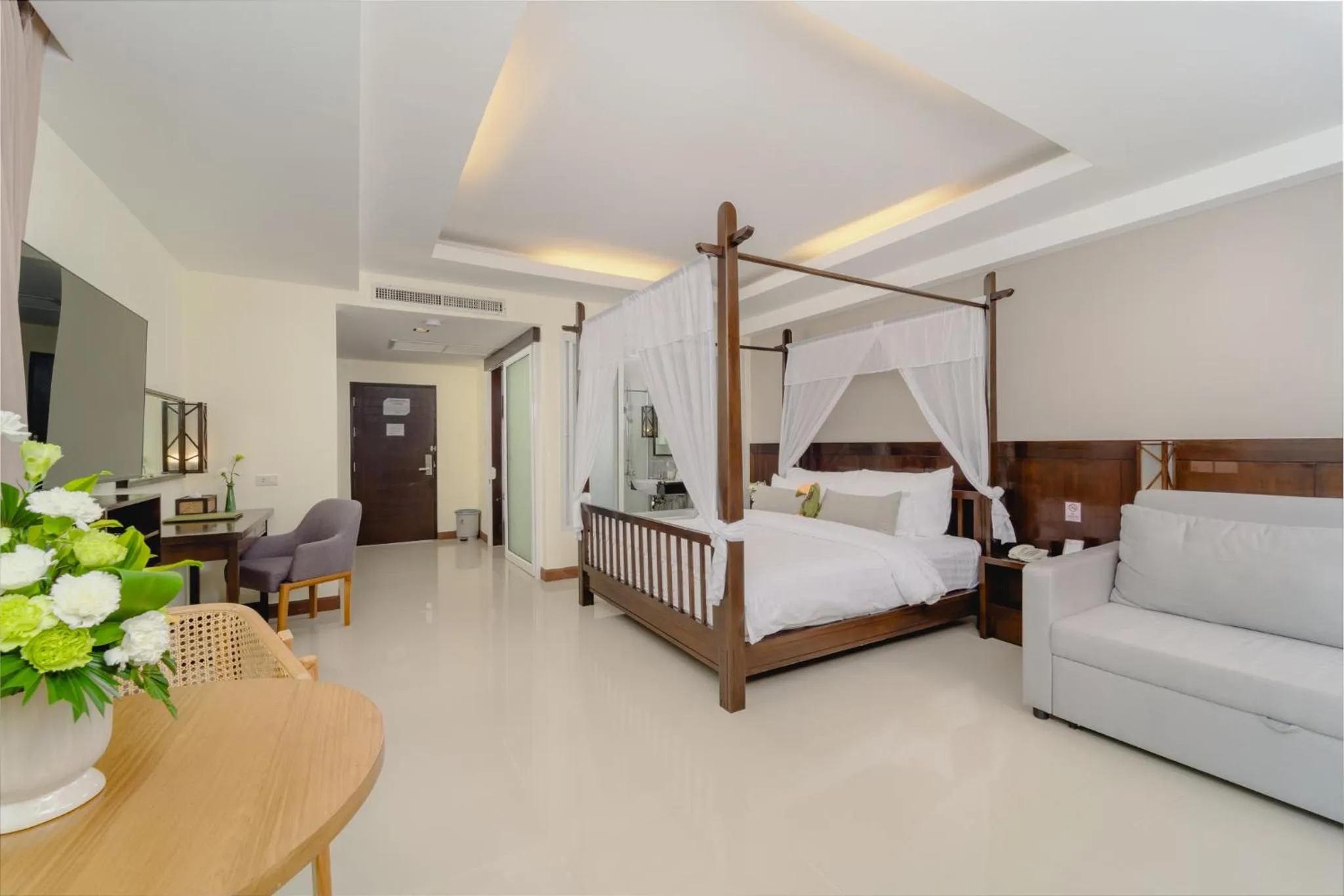 Bed in Railay Princess Resort & Spa