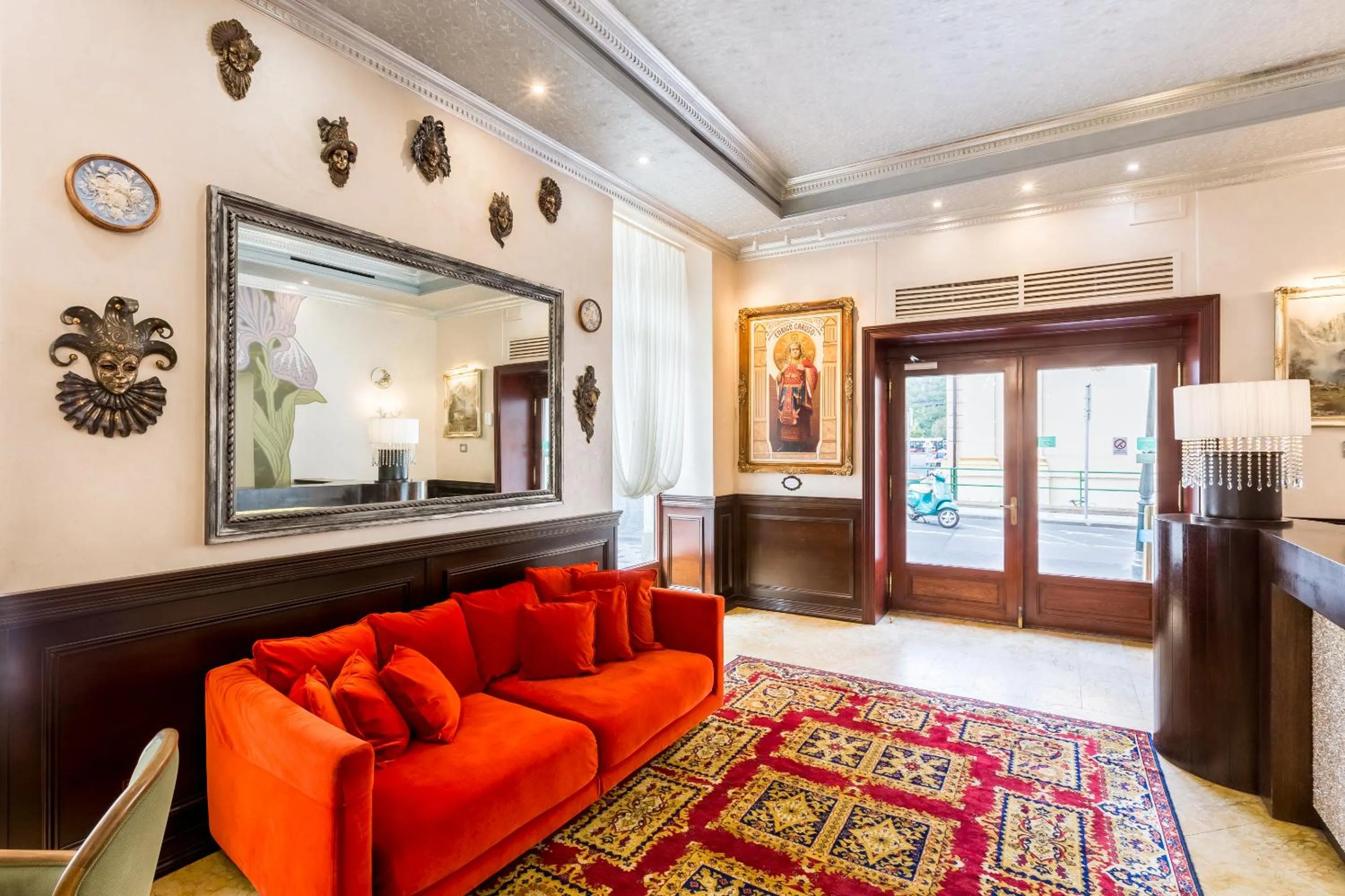 Lobby or reception in Hotel Caruso Old Town