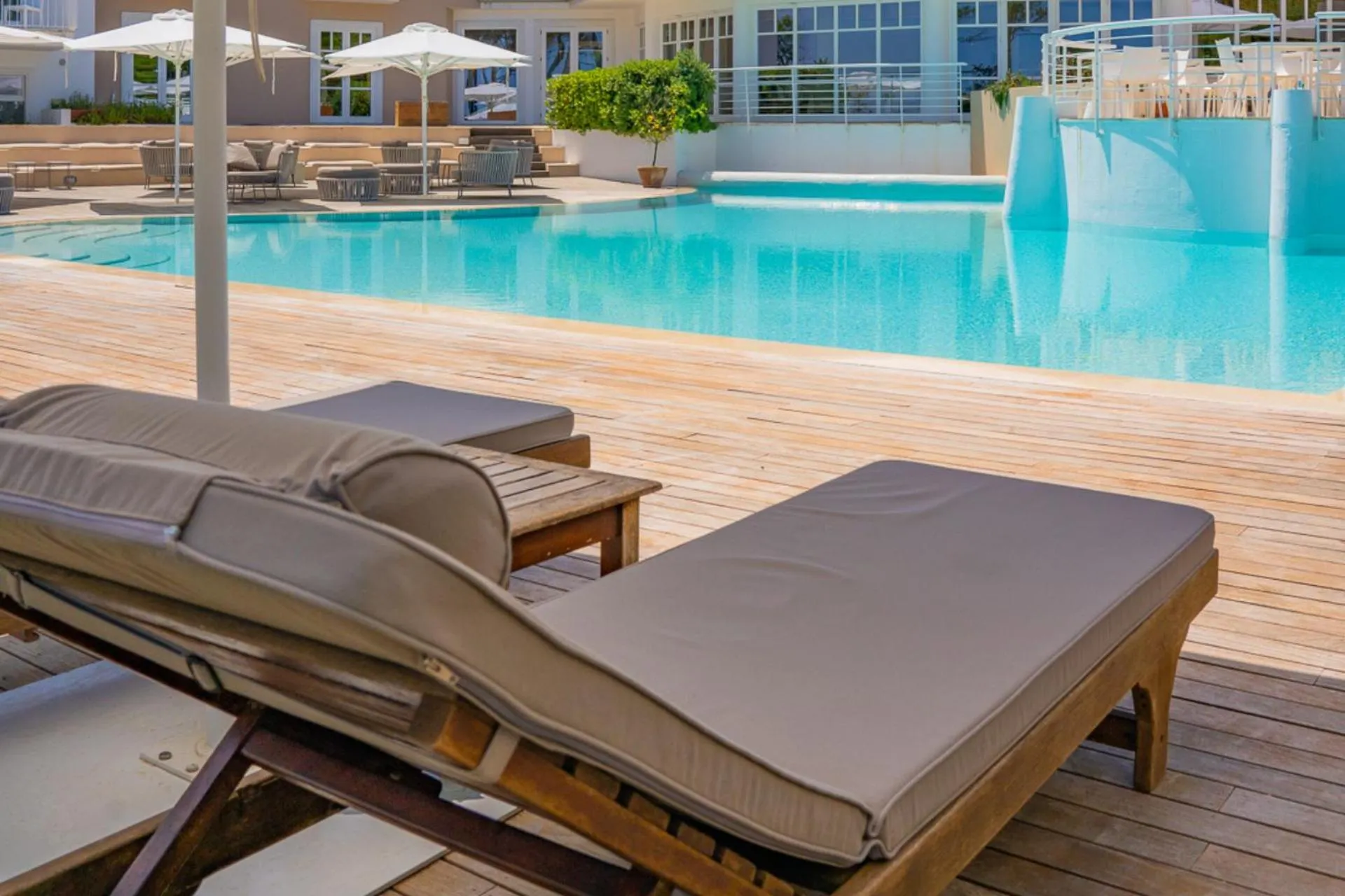 Swimming pool in Felix Hotels - Hotel La Coluccia