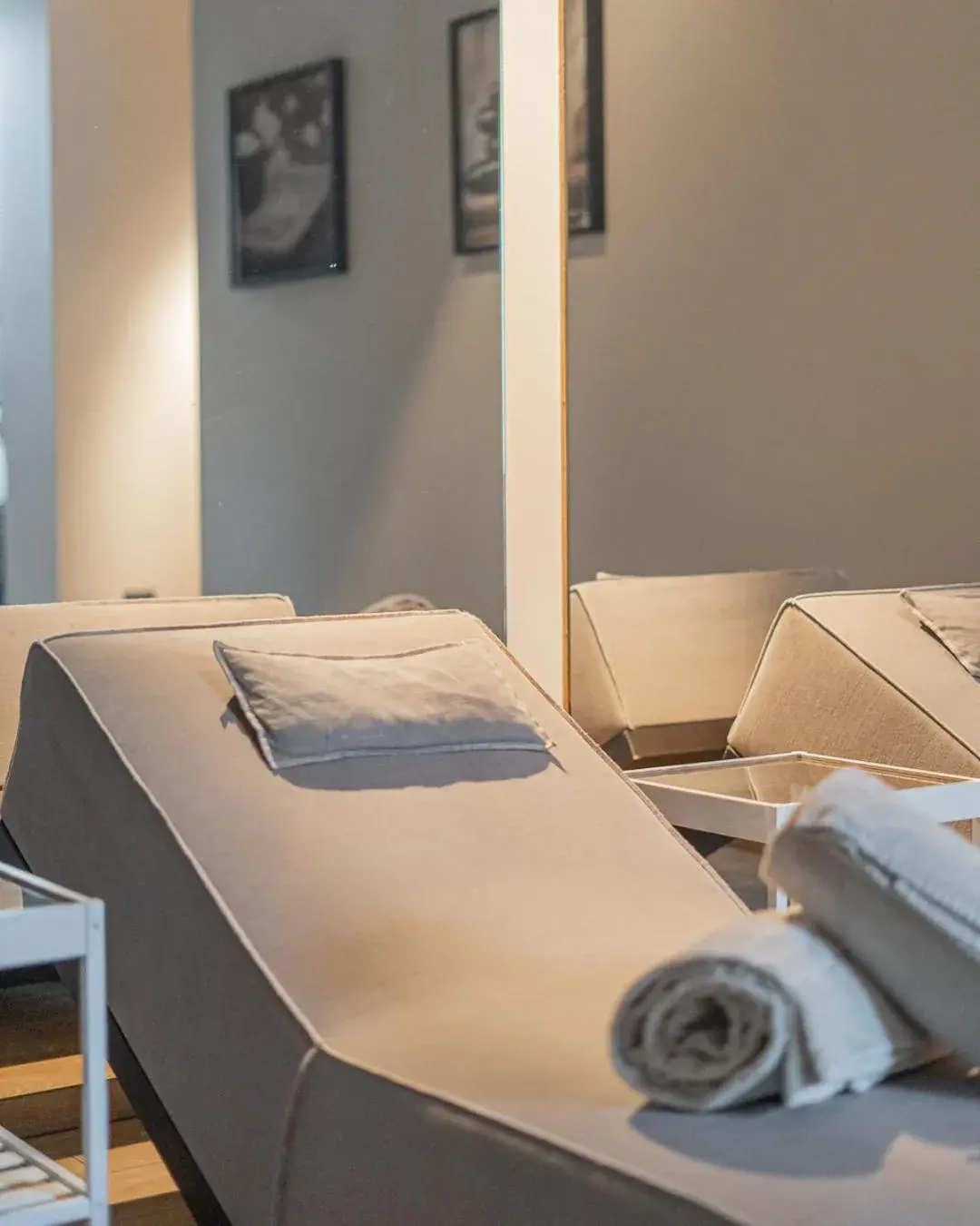 Massage, Bed in Felix Hotels - Hotel La Coluccia Massage, Bed in Felix Hotels - Hotel La Coluccia