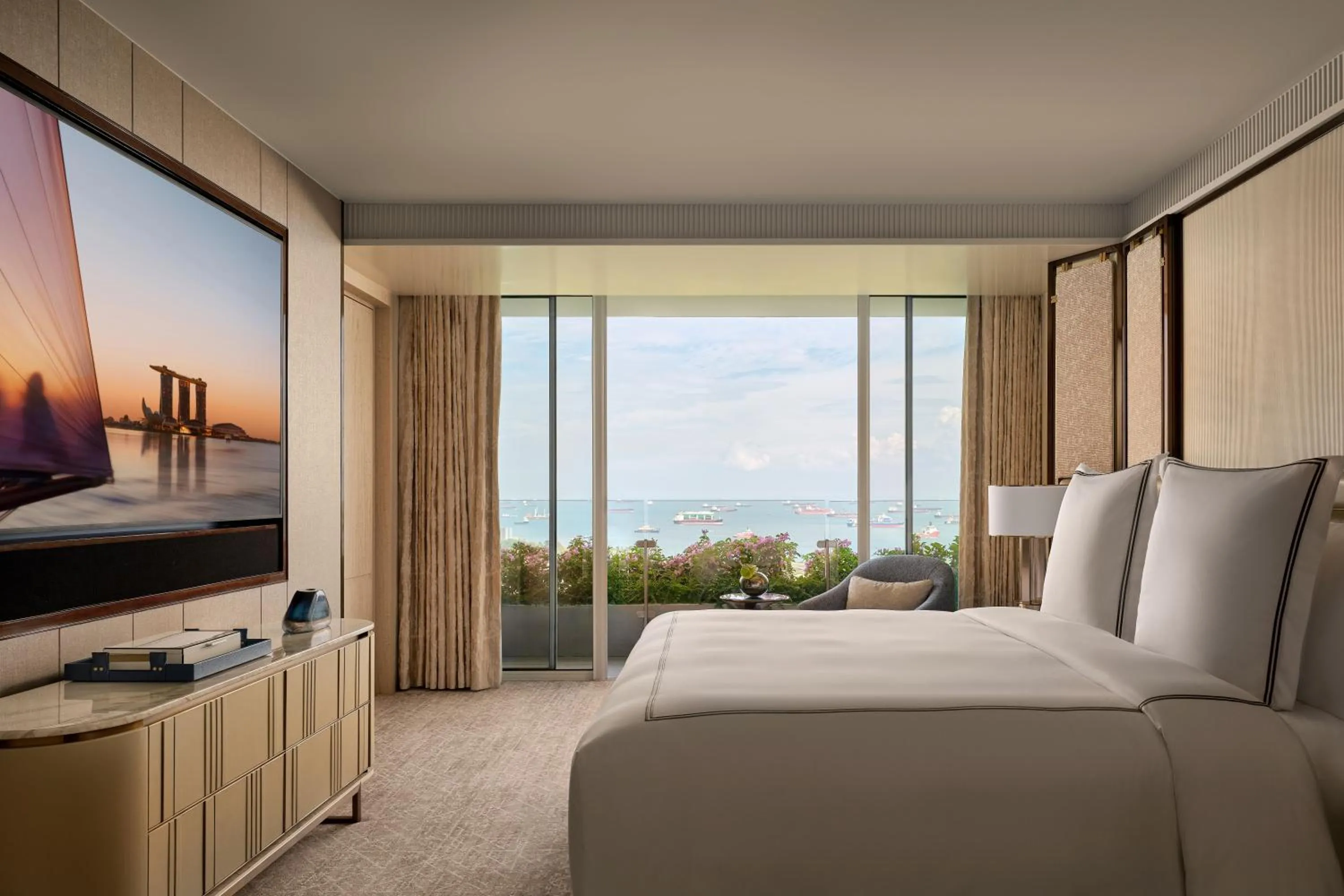 Bedroom, Bed in Marina Bay Sands