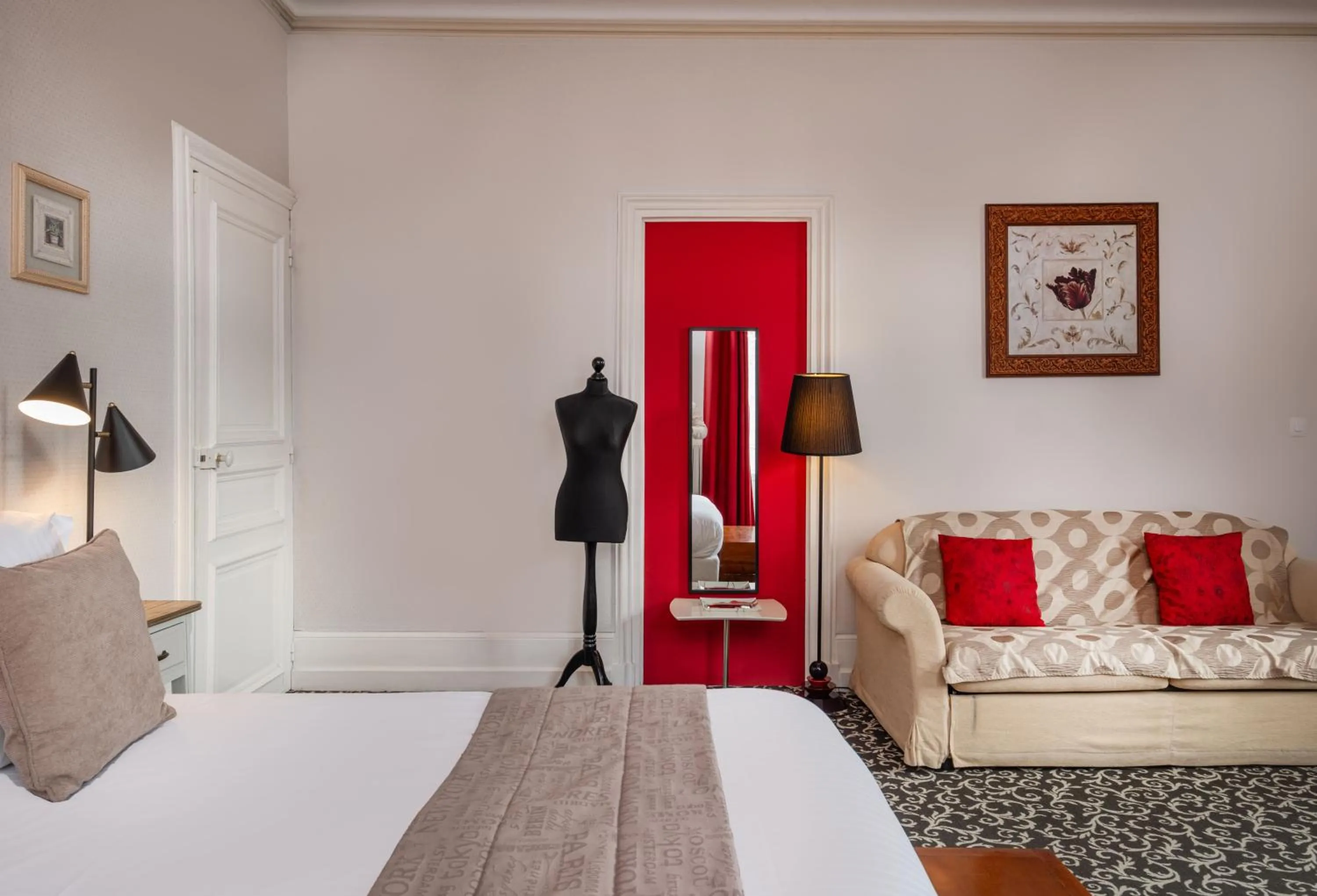 Bedroom, Bed in Le Pavillon des Lys - Hôtel Particulier