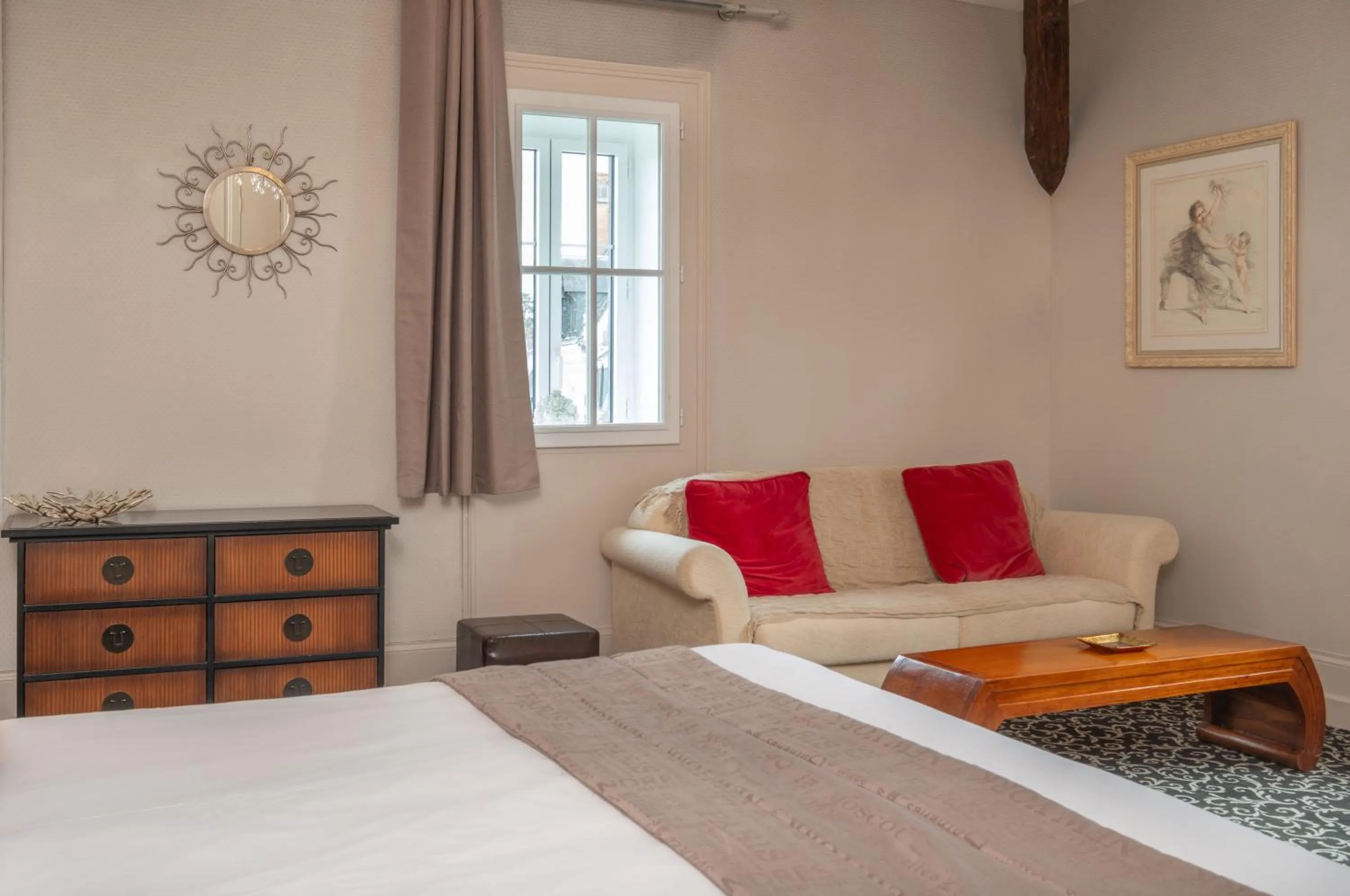 Bedroom, Bed in Le Pavillon des Lys - Hôtel Particulier