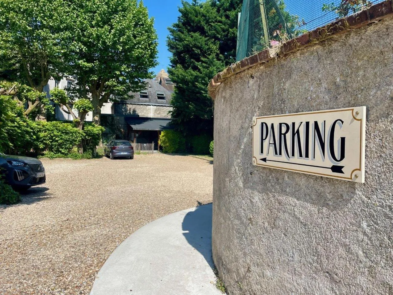 Photo of the whole room in Le Pavillon des Lys - Hôtel Particulier
