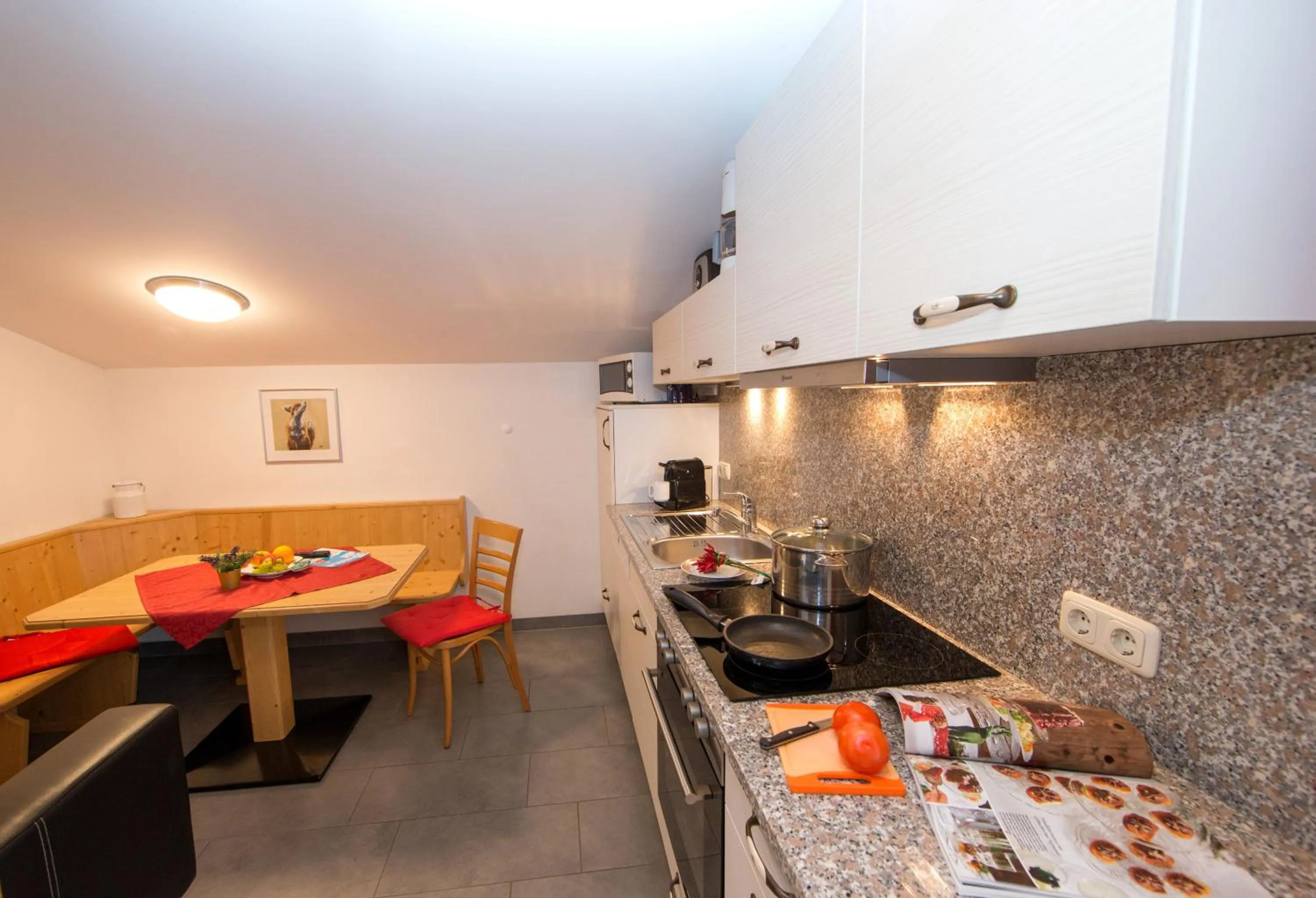Dining area in Apartmenthaus Gotthardt