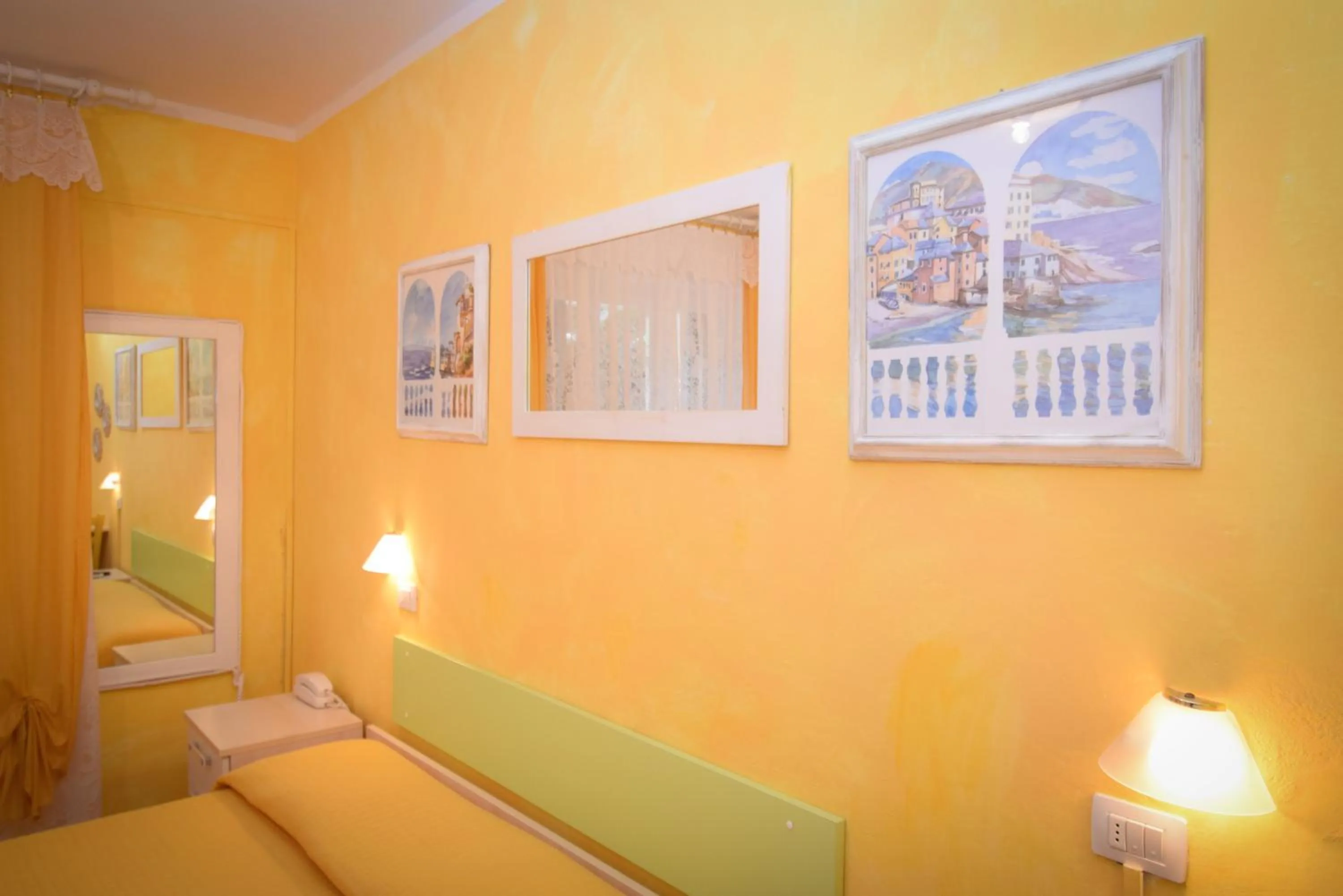 Photo of the whole room in Hotel Villa Denia