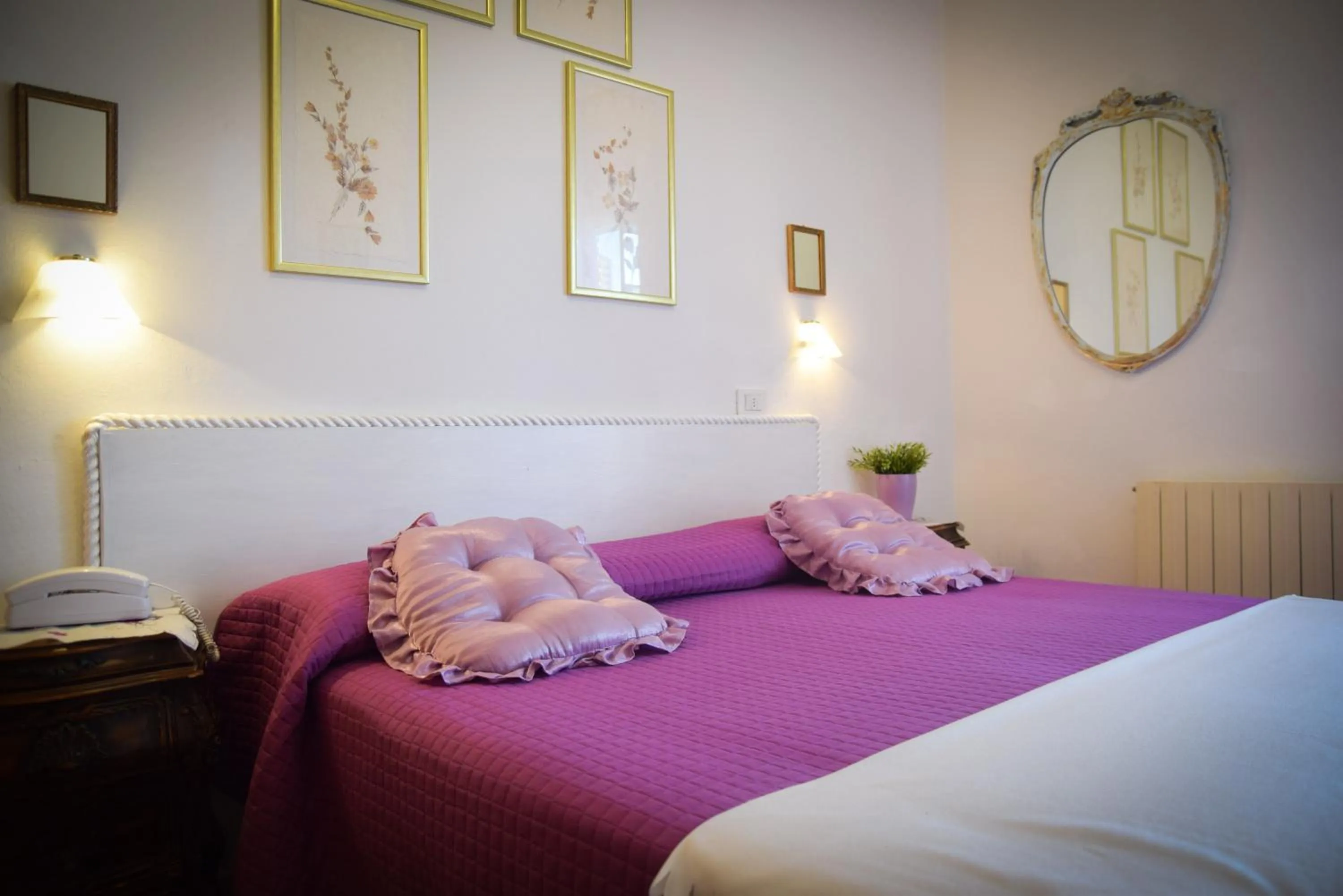 Photo of the whole room in Hotel Villa Denia