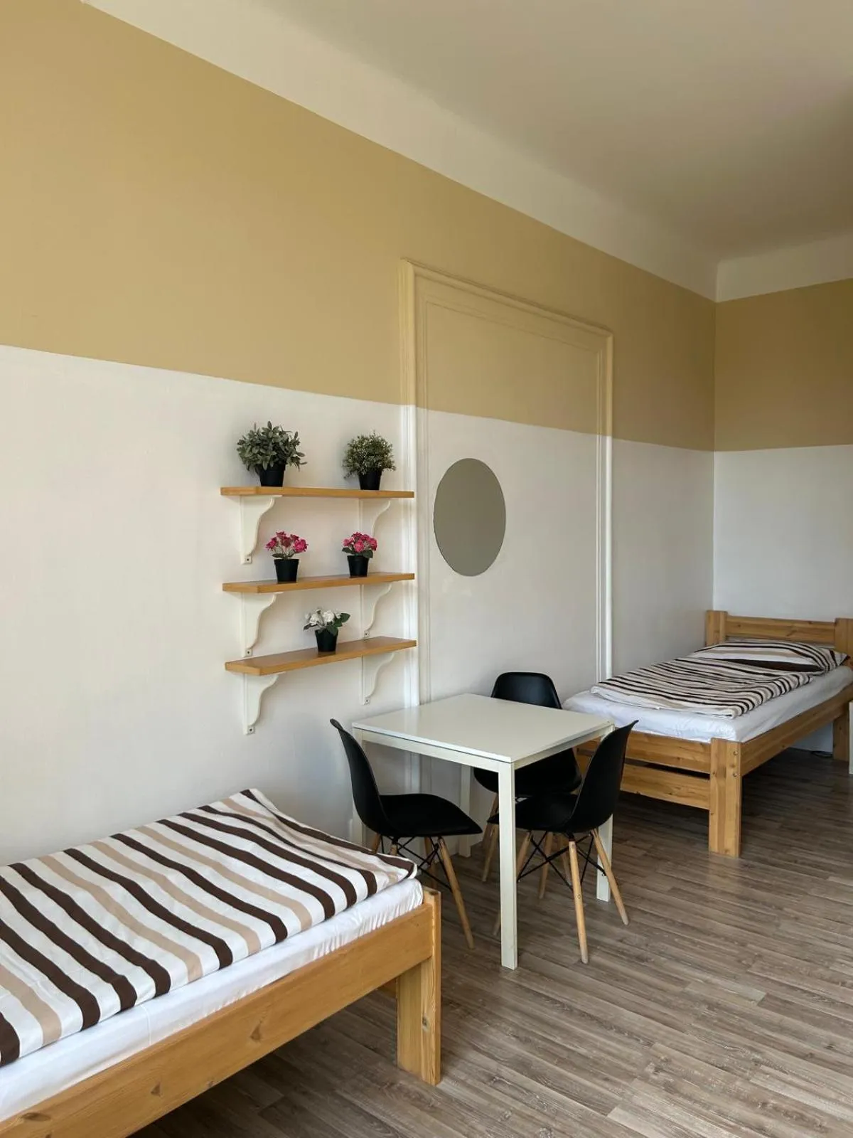 Photo of the whole room, Bed in Hostel Downtown