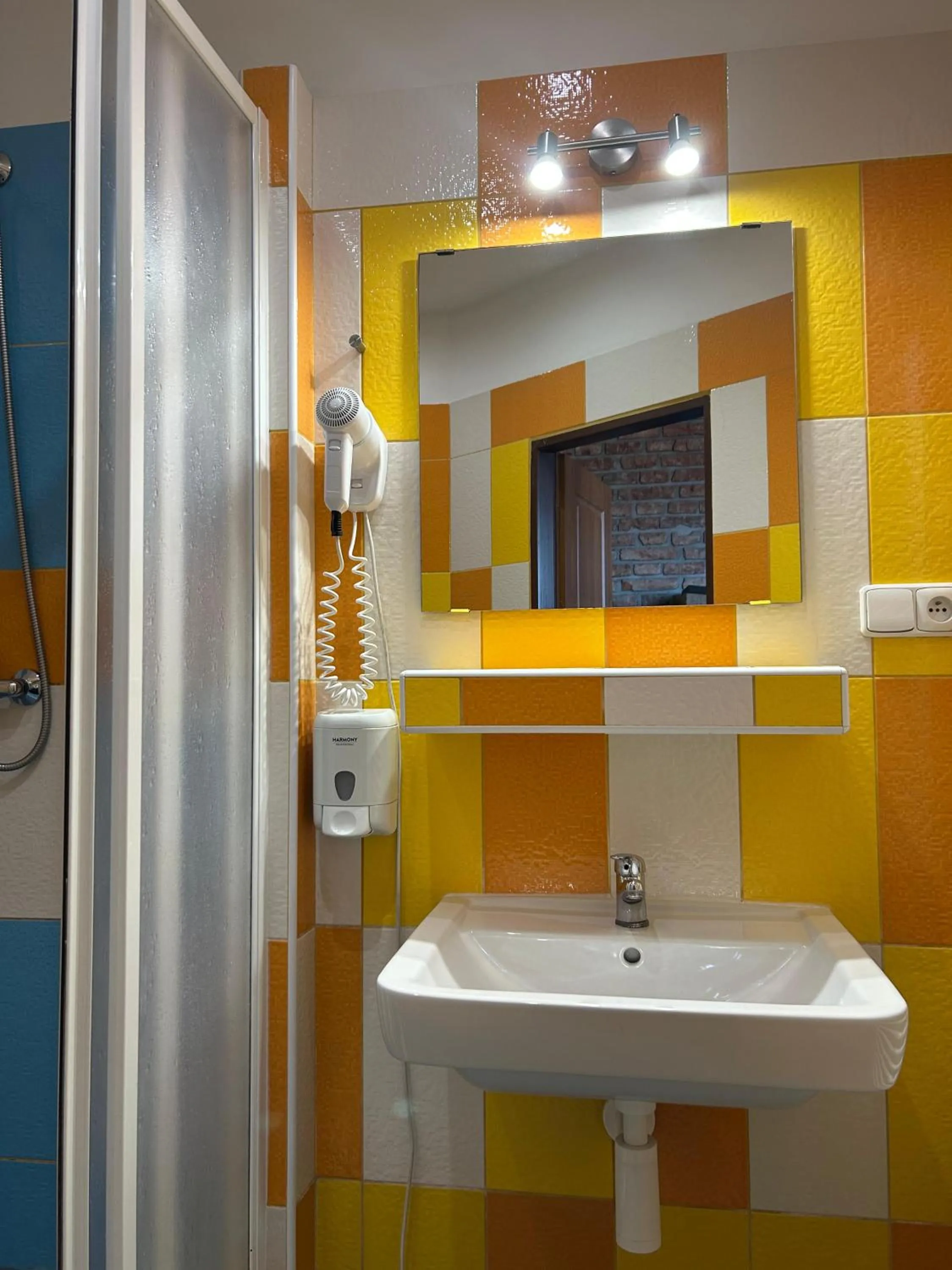 Bathroom in Hostel Downtown