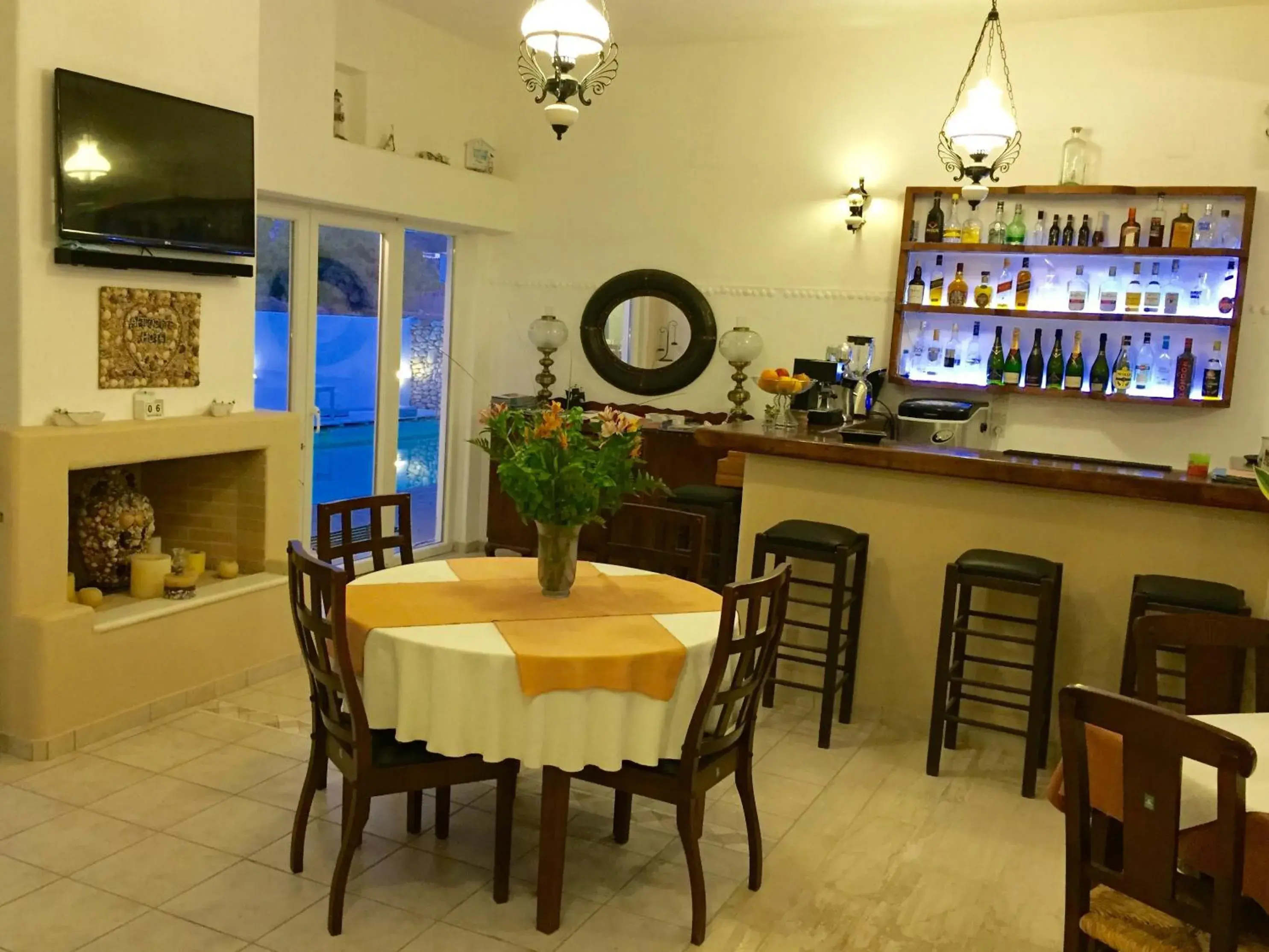 Lounge or bar in Aphrodite Boutique Hotel Lounge or bar in Aphrodite Boutique Hotel