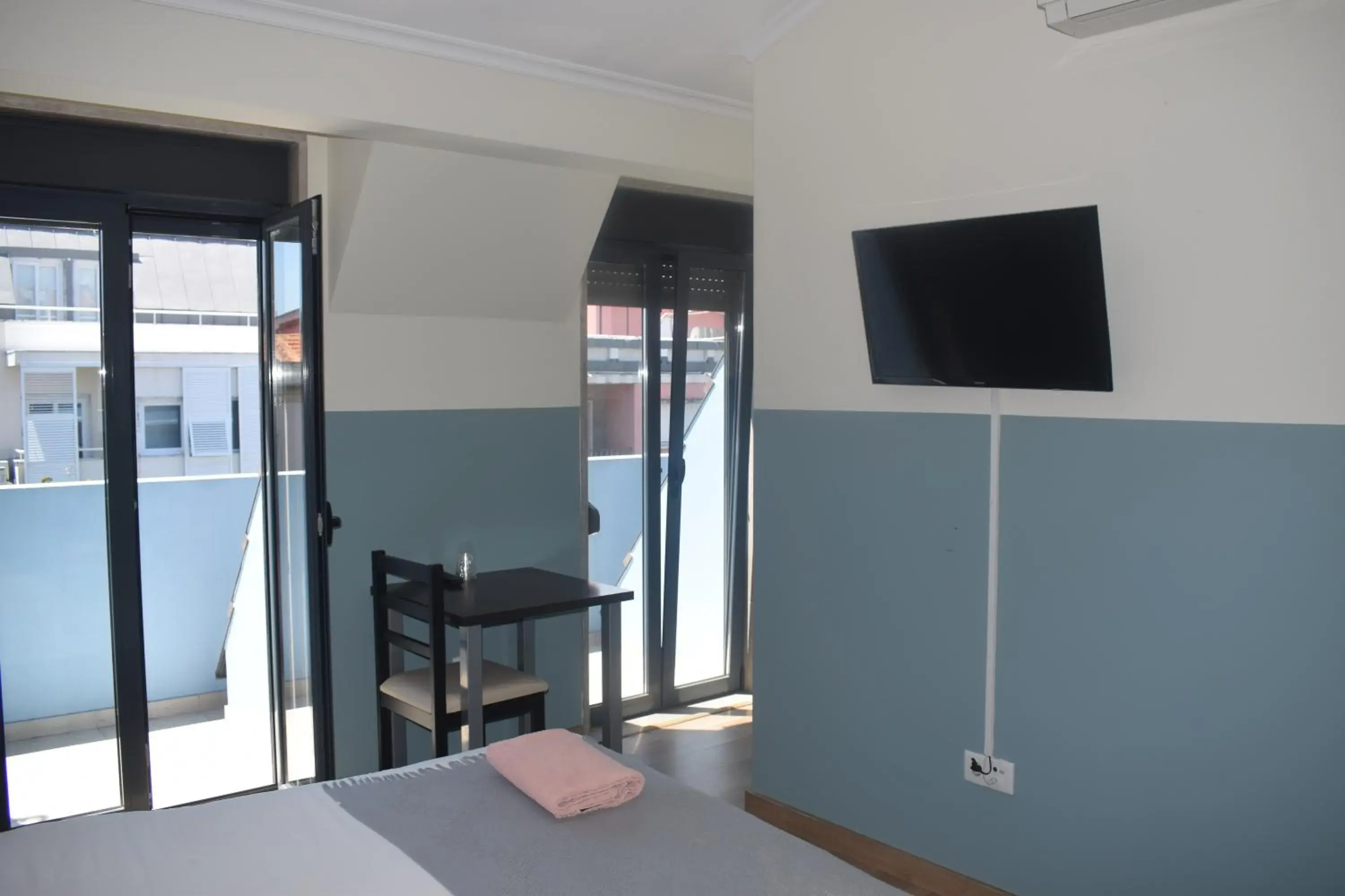 Double Room with Shared Bathroom and Terrace in Universo Romantico Double Room with Shared Bathroom and Terrace in Universo Romantico