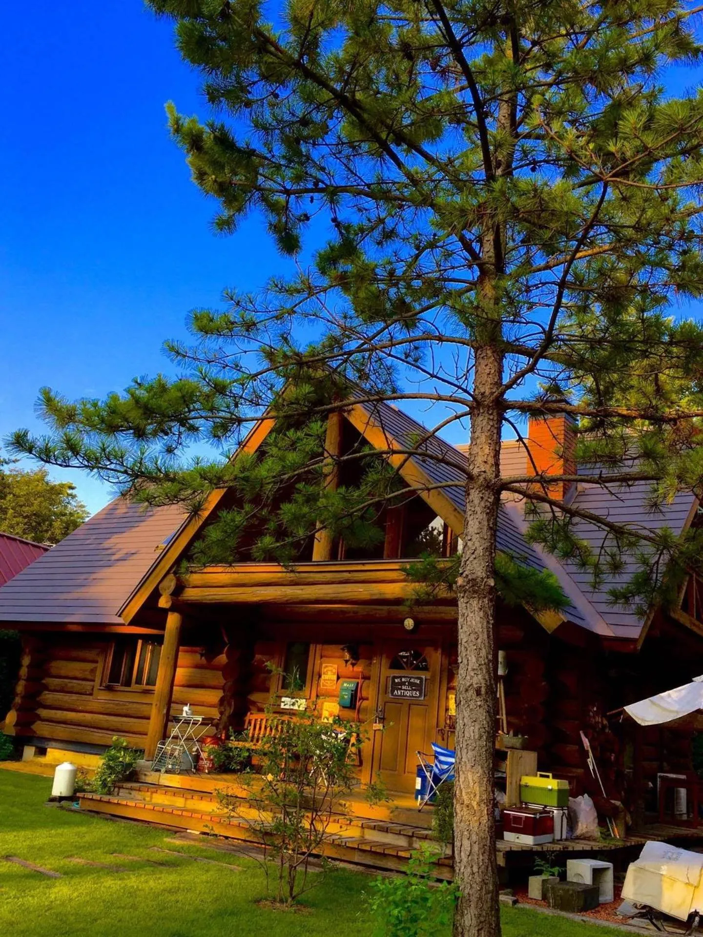 Facade/entrance in Deja vu