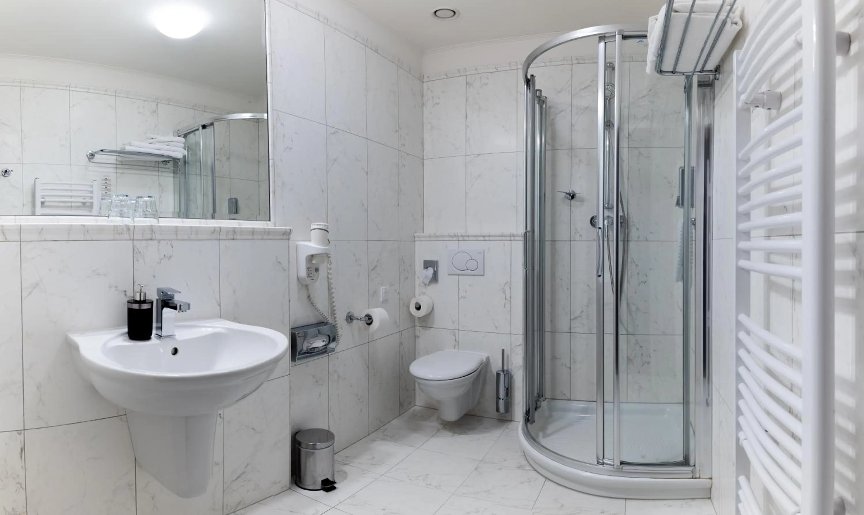 Bathroom in Hotel Villa