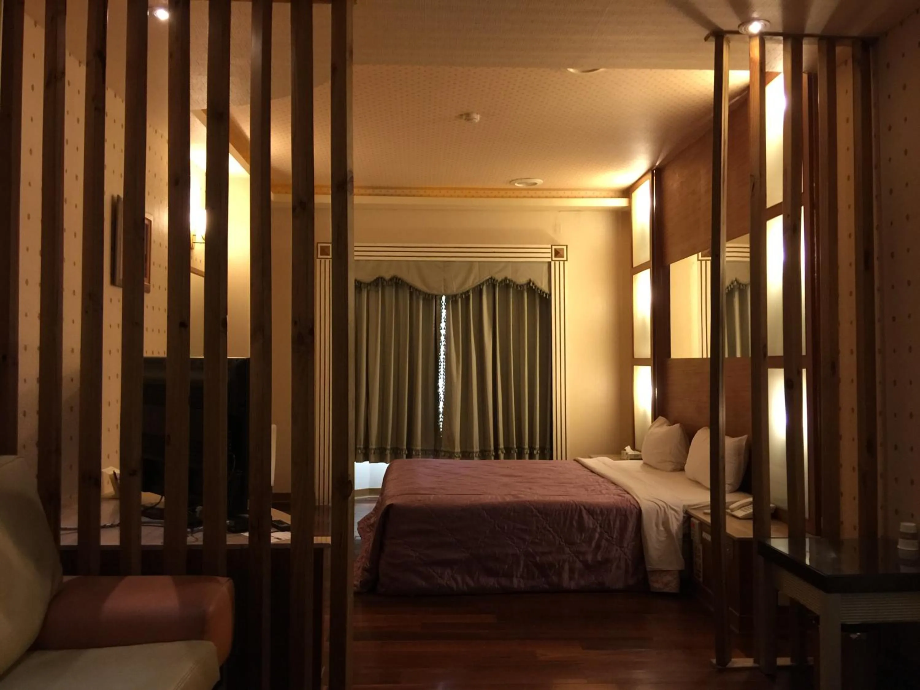 Bed in ChangSing Business Motel