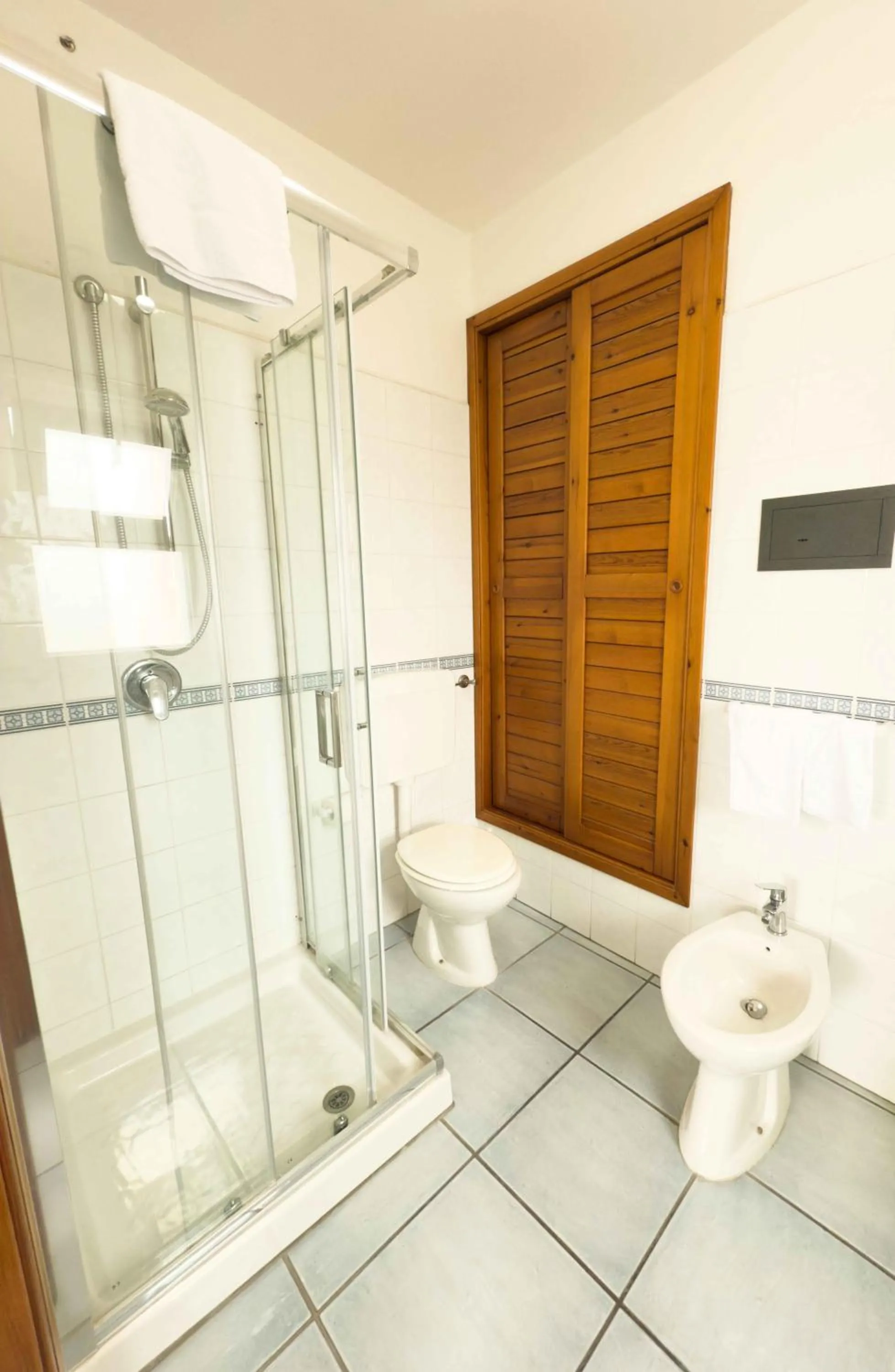 Bathroom in Excelsior Mare Suite
