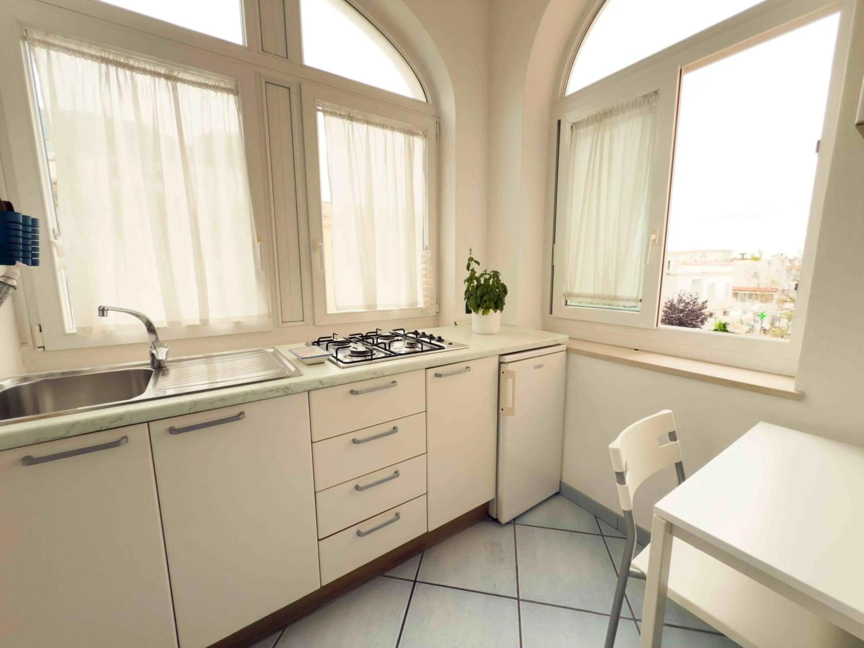 stove in Excelsior Mare Suite
