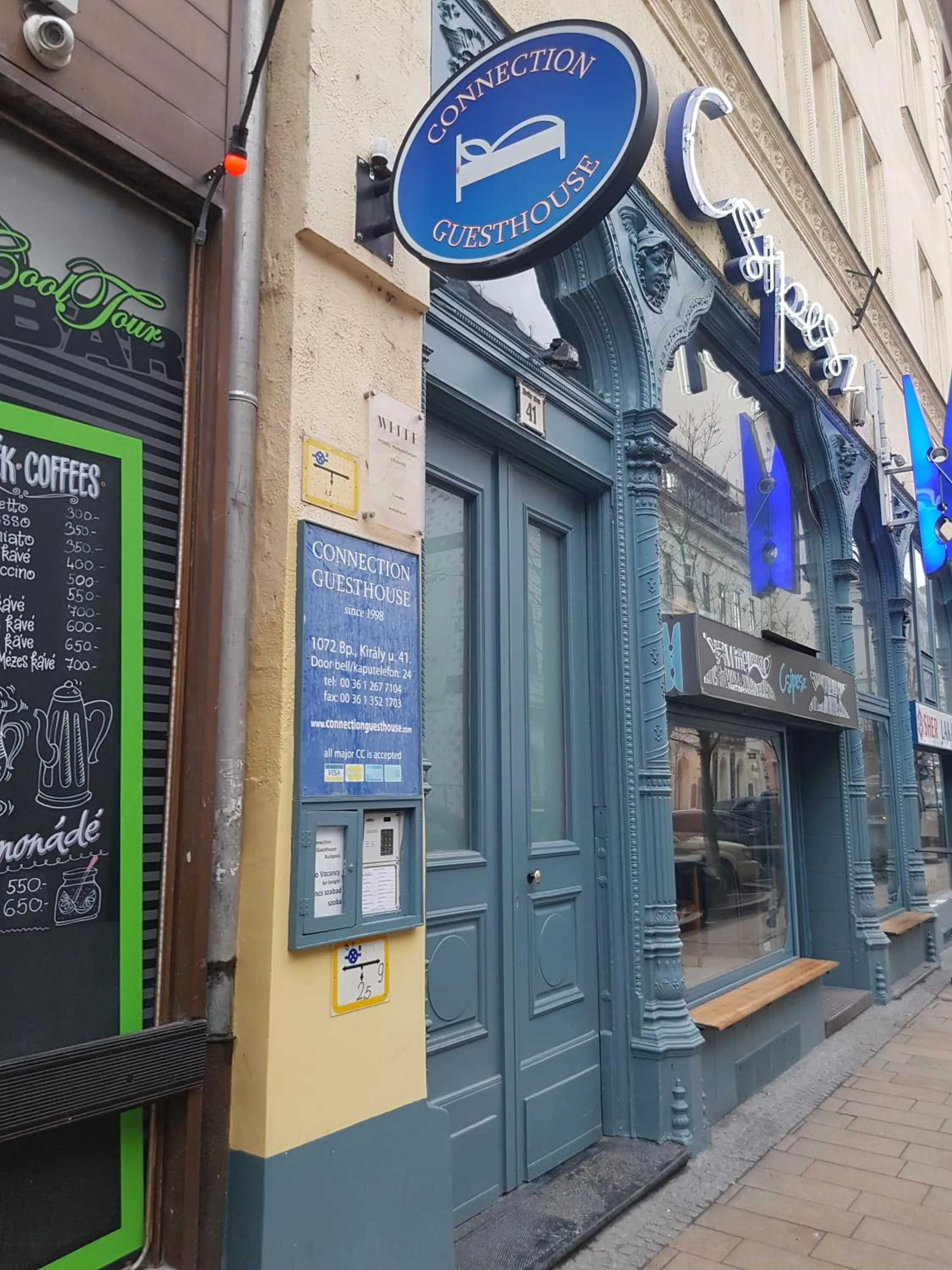 Facade/entrance in Connection Guesthouse