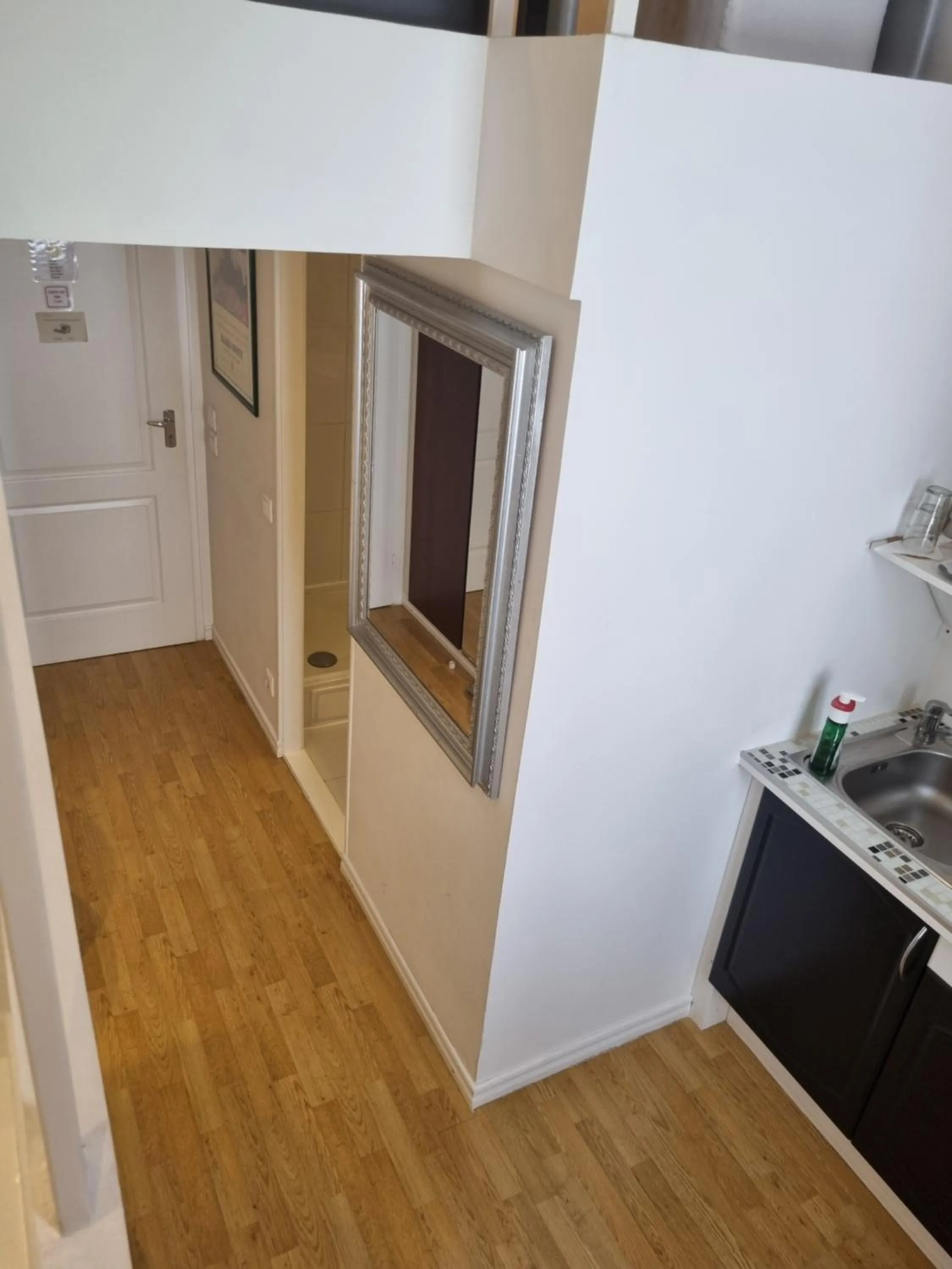 Kitchen or kitchenette in Connection Guesthouse