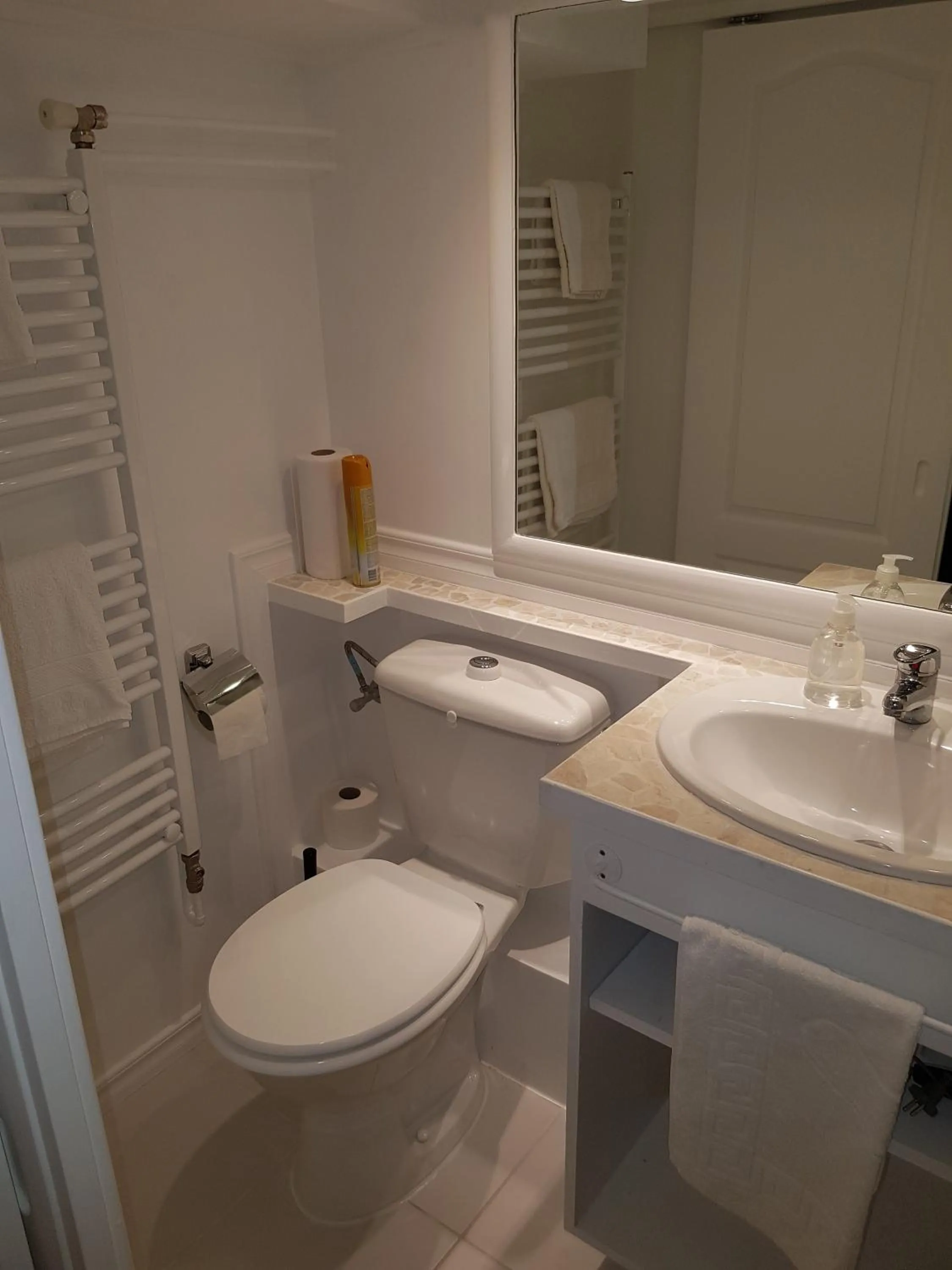Toilet in Connection Guesthouse