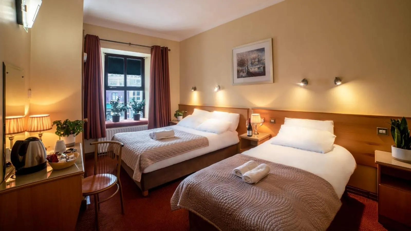 Bedroom in Holiday Hotel