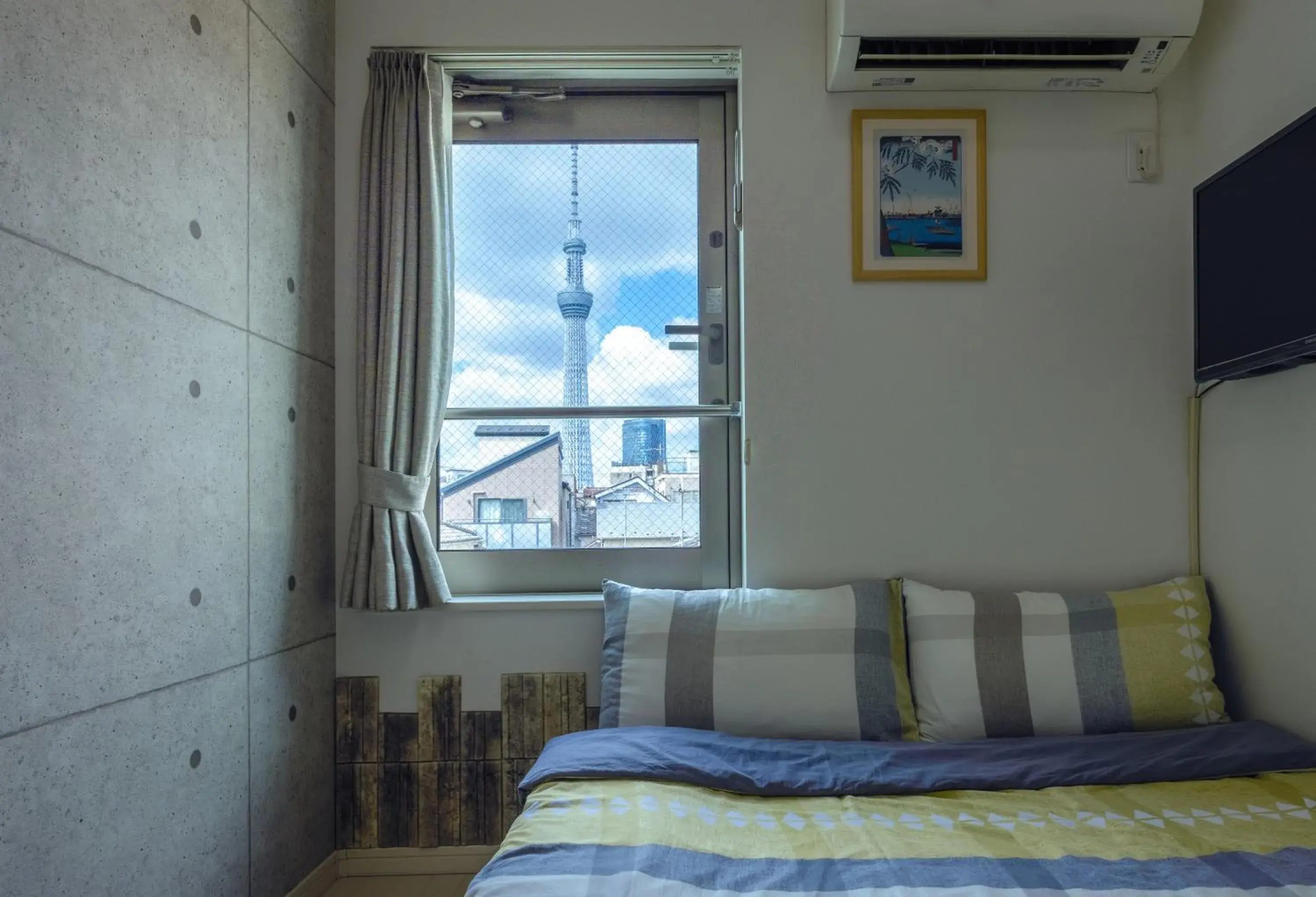 Bed in Tokyo Sakura hotel Bed in Tokyo Sakura hotel