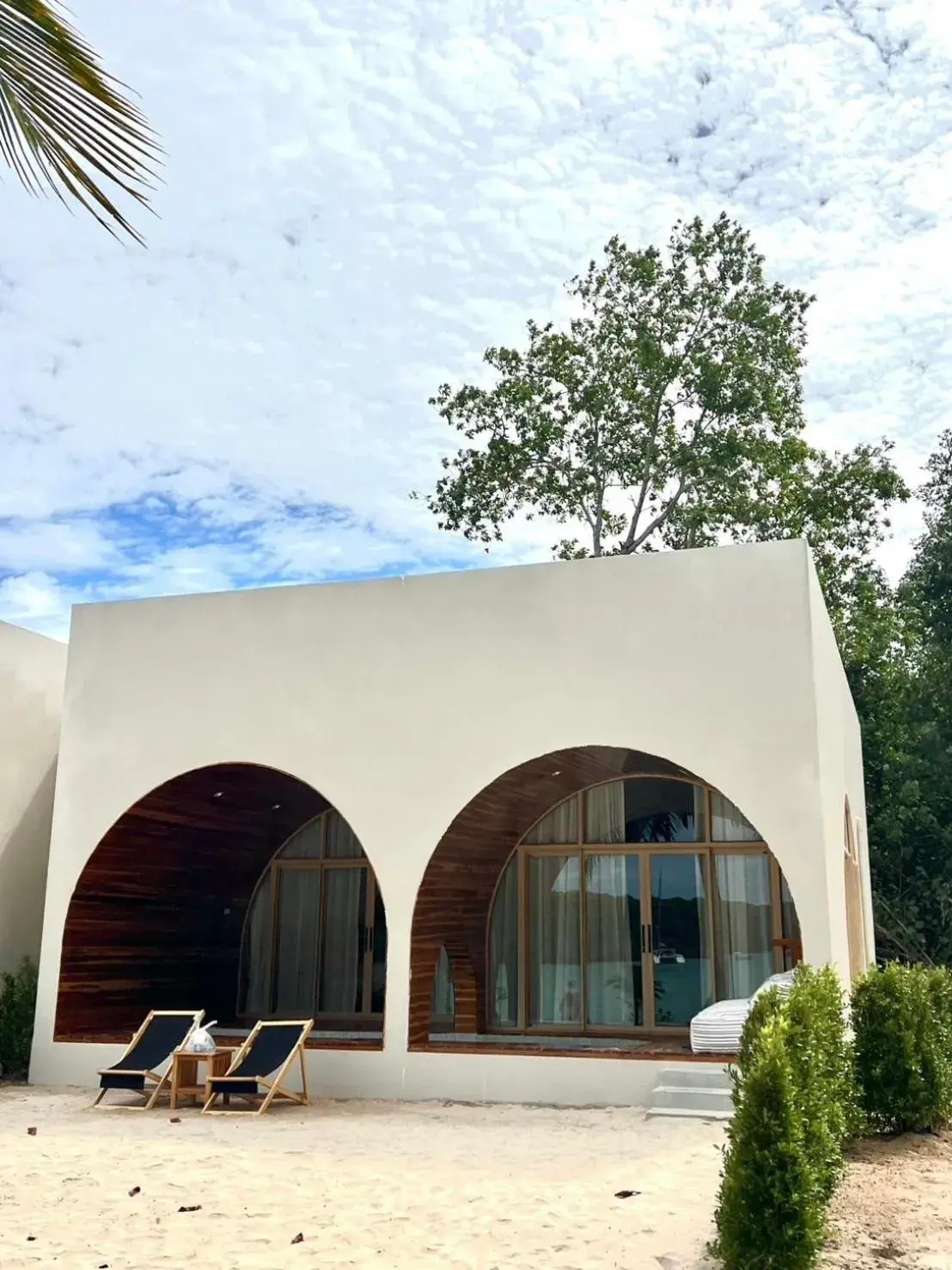 Property building in Siam Beach Resort Koh Kood Property building in Siam Beach Resort Koh Kood