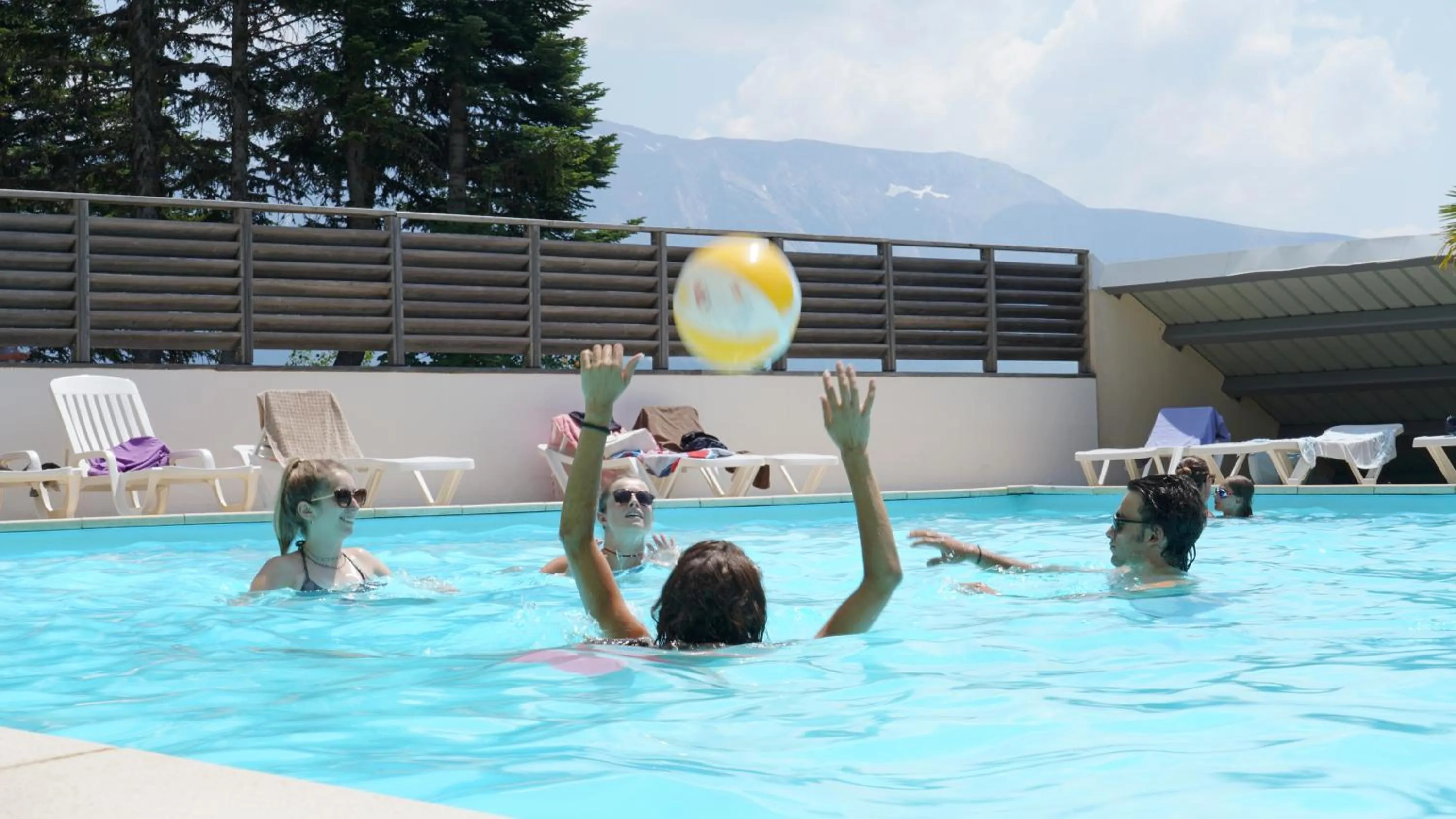 Swimming pool in Résidence Les Villages du Bachat