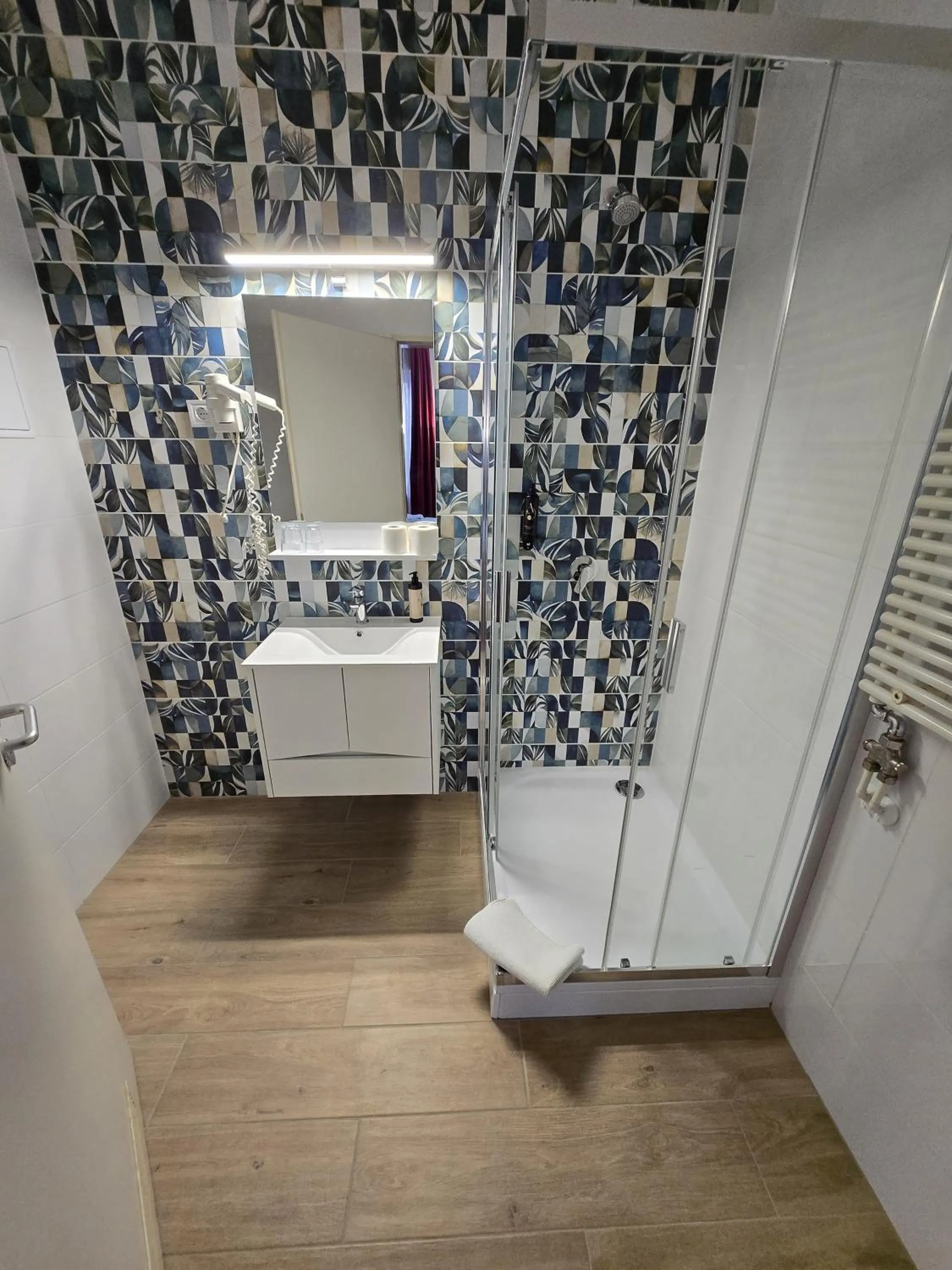 Bathroom in Gartner Hotel