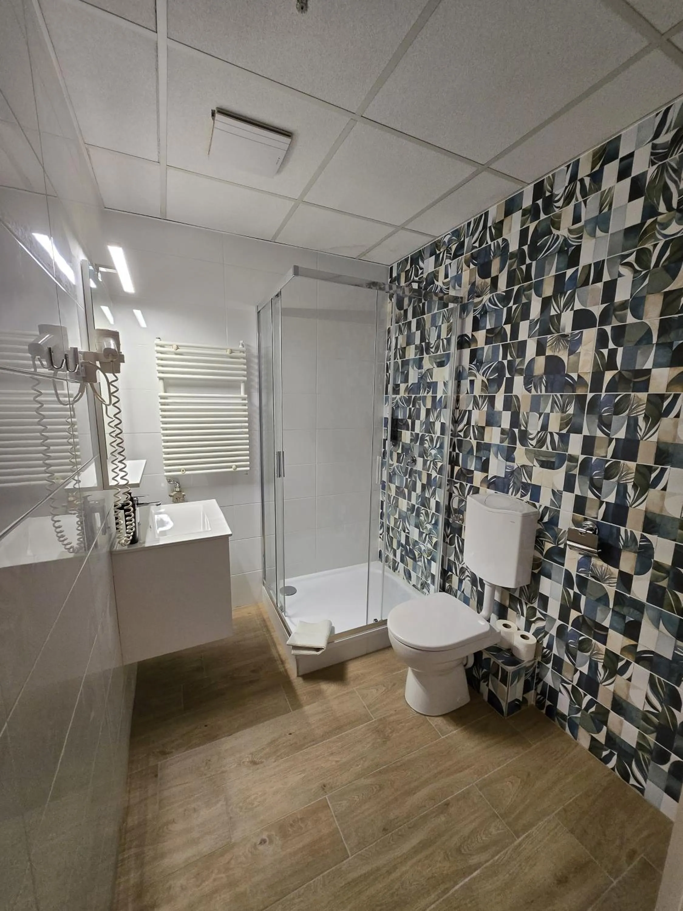 Bathroom in Gartner Hotel