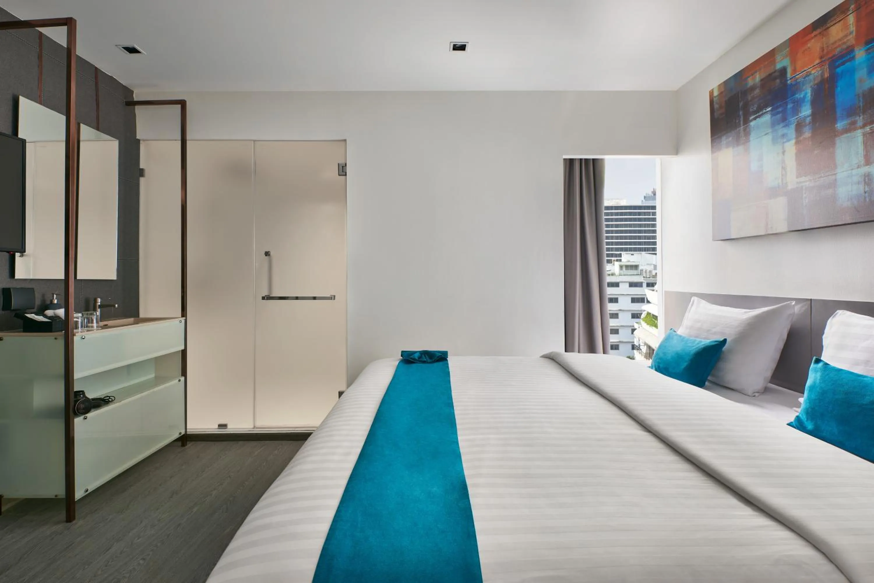 Bed in Haven't Met Bangkok Silom by Cross Collection