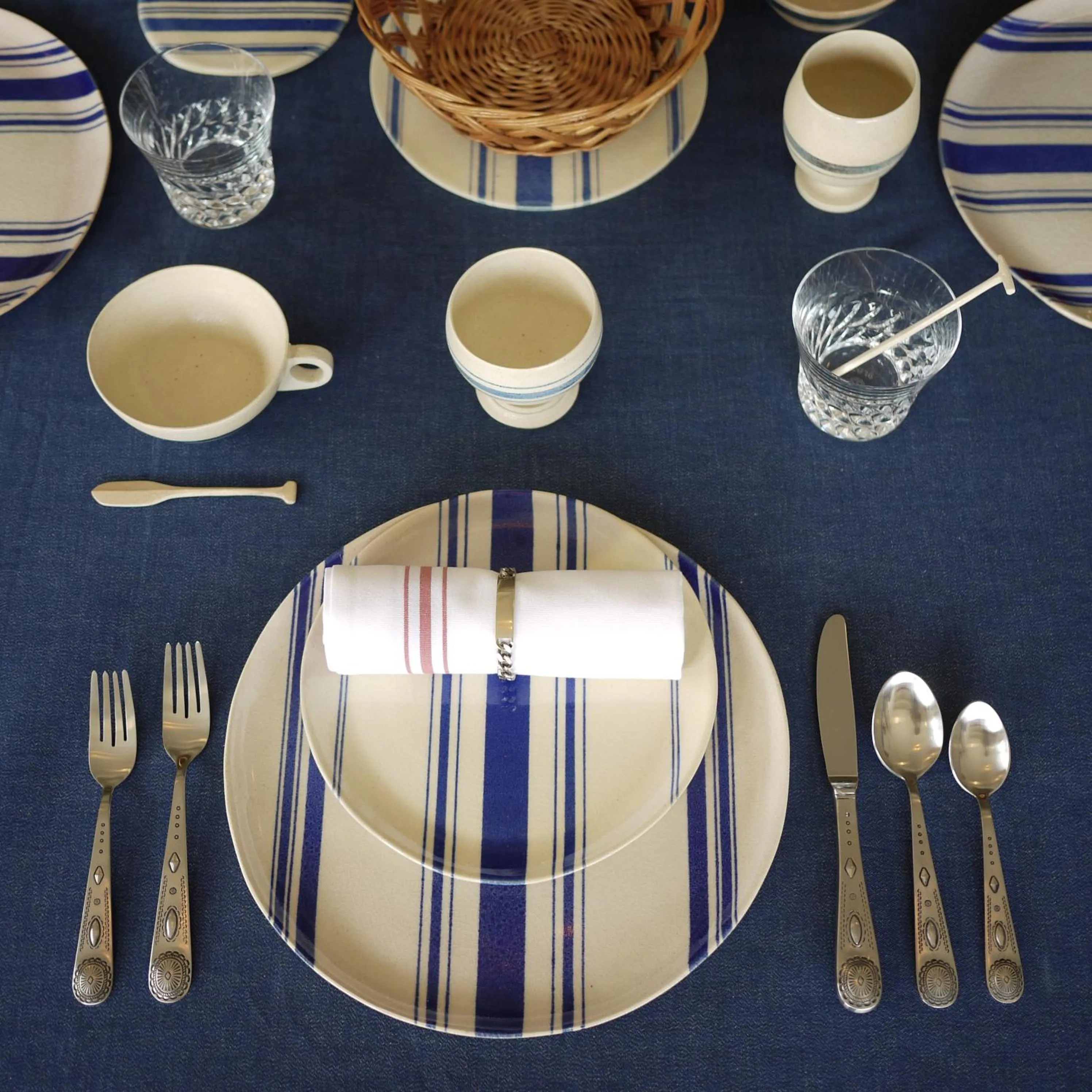 On-site shops in Orrs