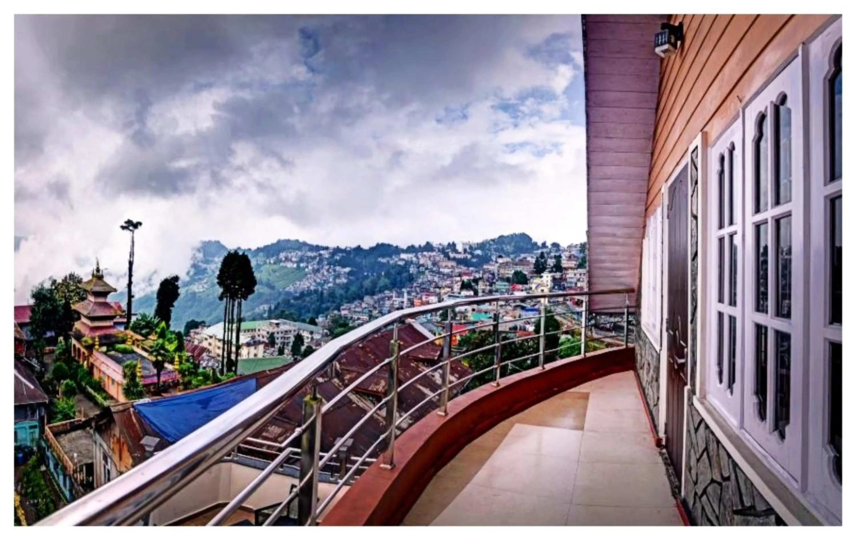 Property building in Hotel Zambala Retreat & Spa Darjeeling