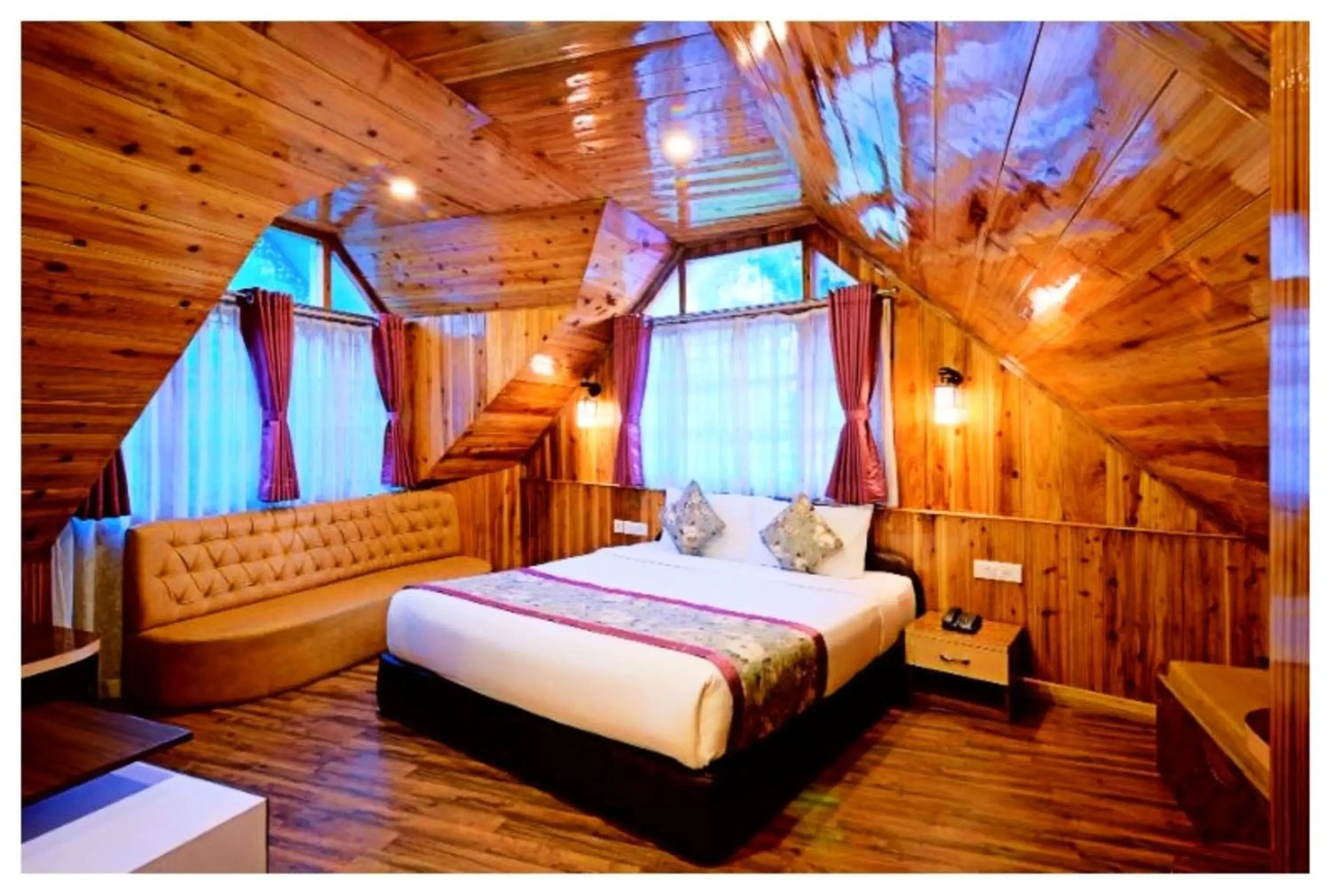 Bed in Hotel Zambala Retreat & Spa Darjeeling Bed in Hotel Zambala Retreat & Spa Darjeeling