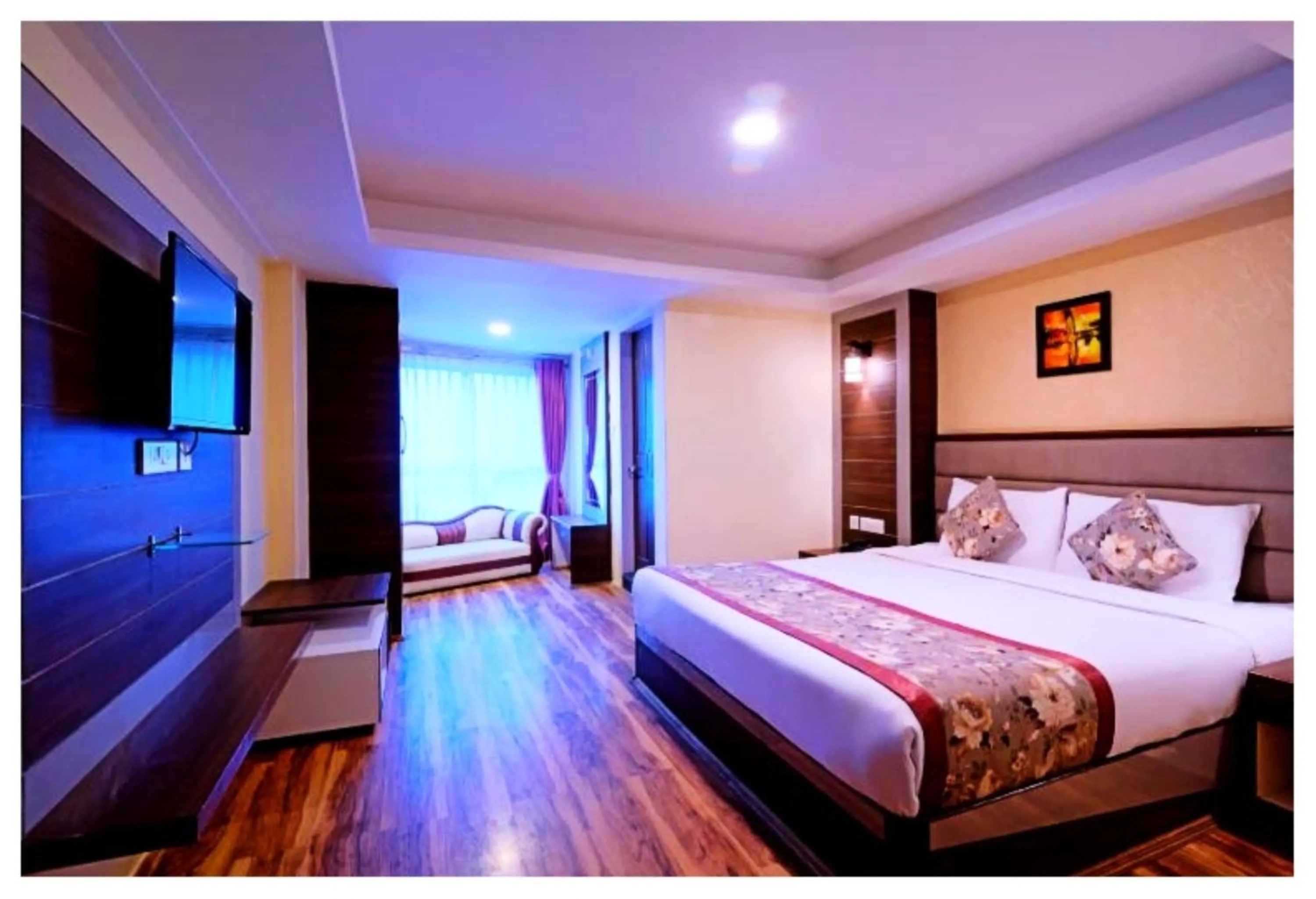 Communal lounge/ TV room, Bed in Hotel Zambala Retreat & Spa Darjeeling